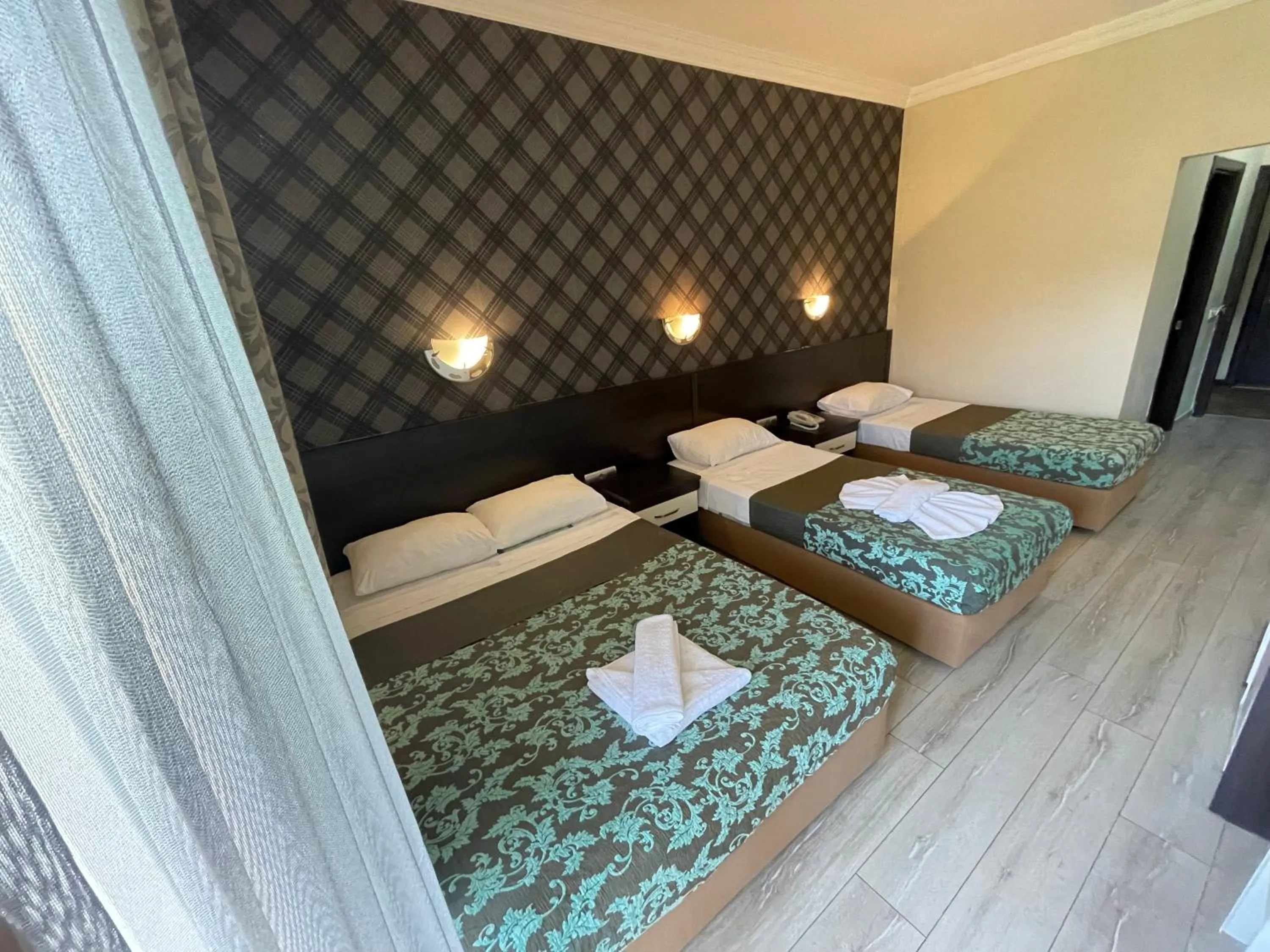 Bed in CASTLE PARK HOTEL