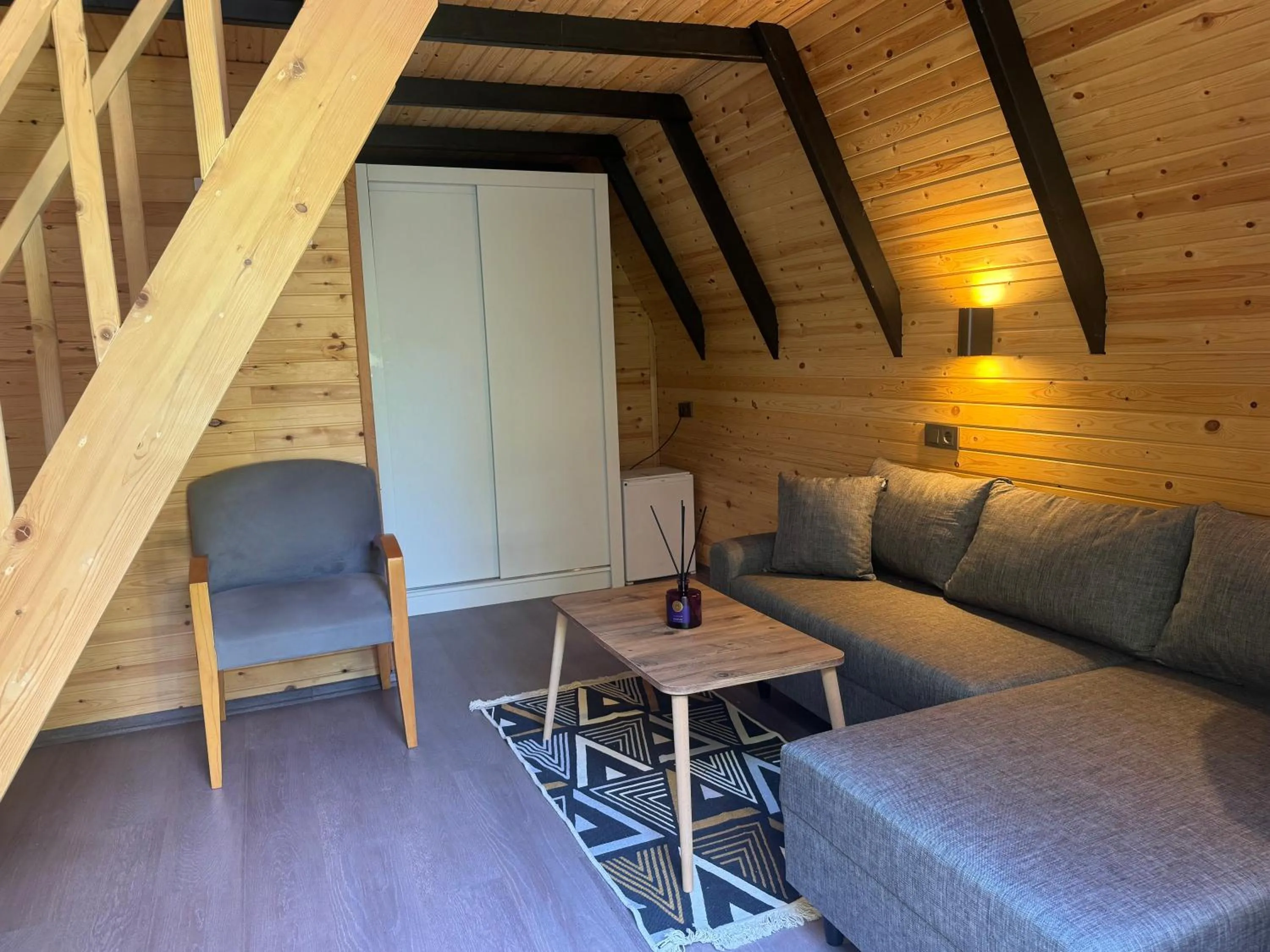 Photo of the whole room in CASTLE PARK HOTEL