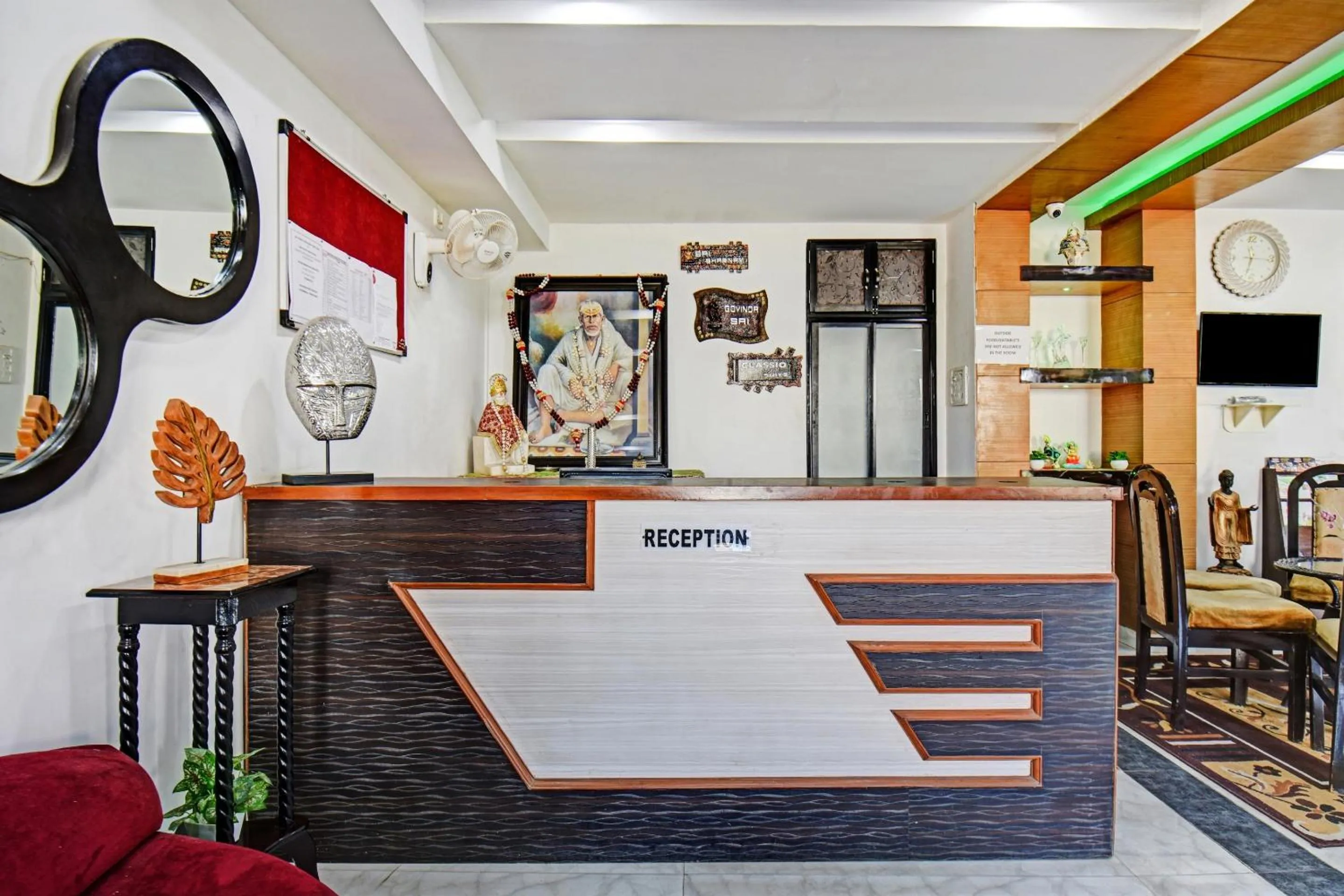 Lobby or reception in Townhouse Classio Suites