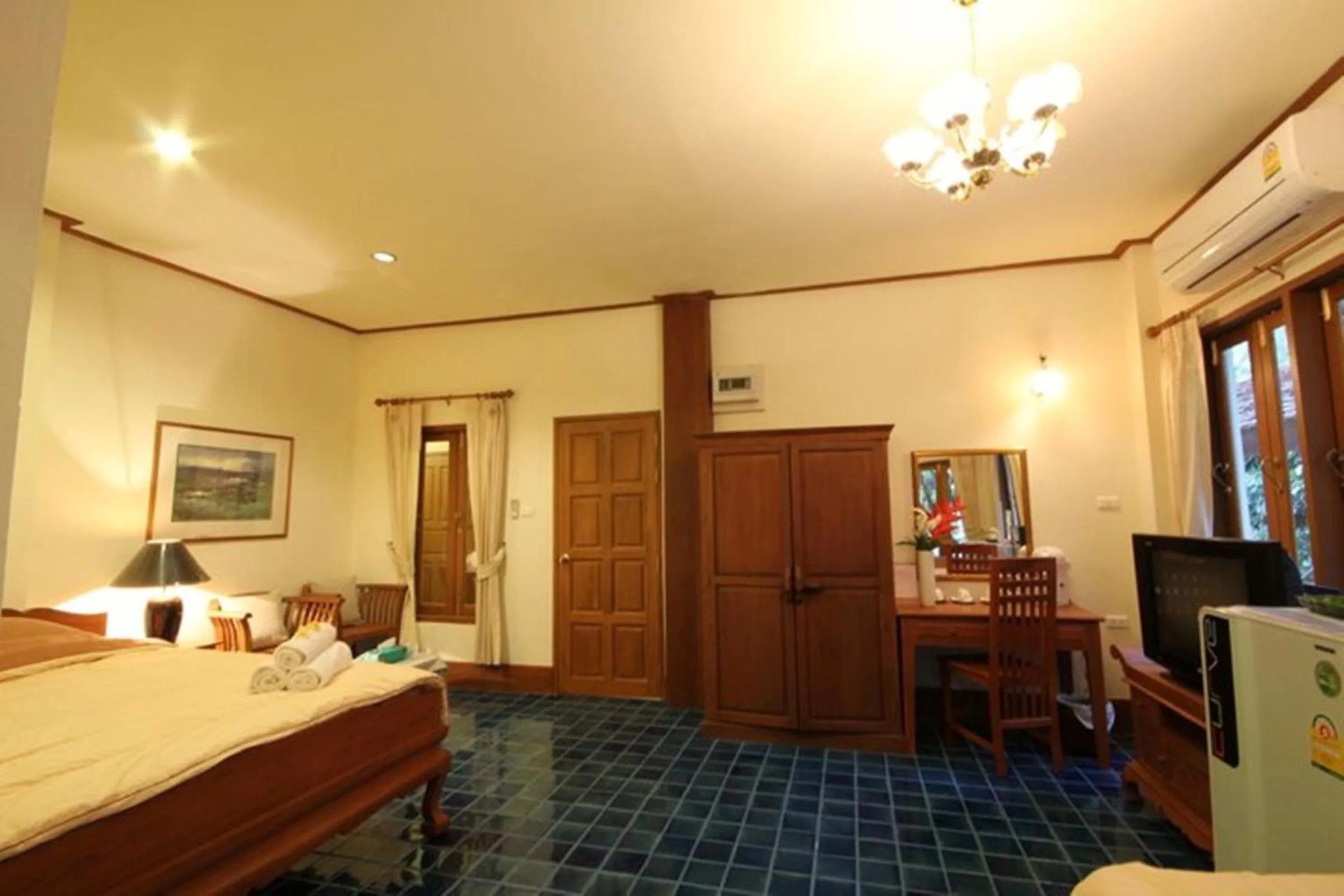 Photo of the whole room, Bed in Khum Khun Wang Resort