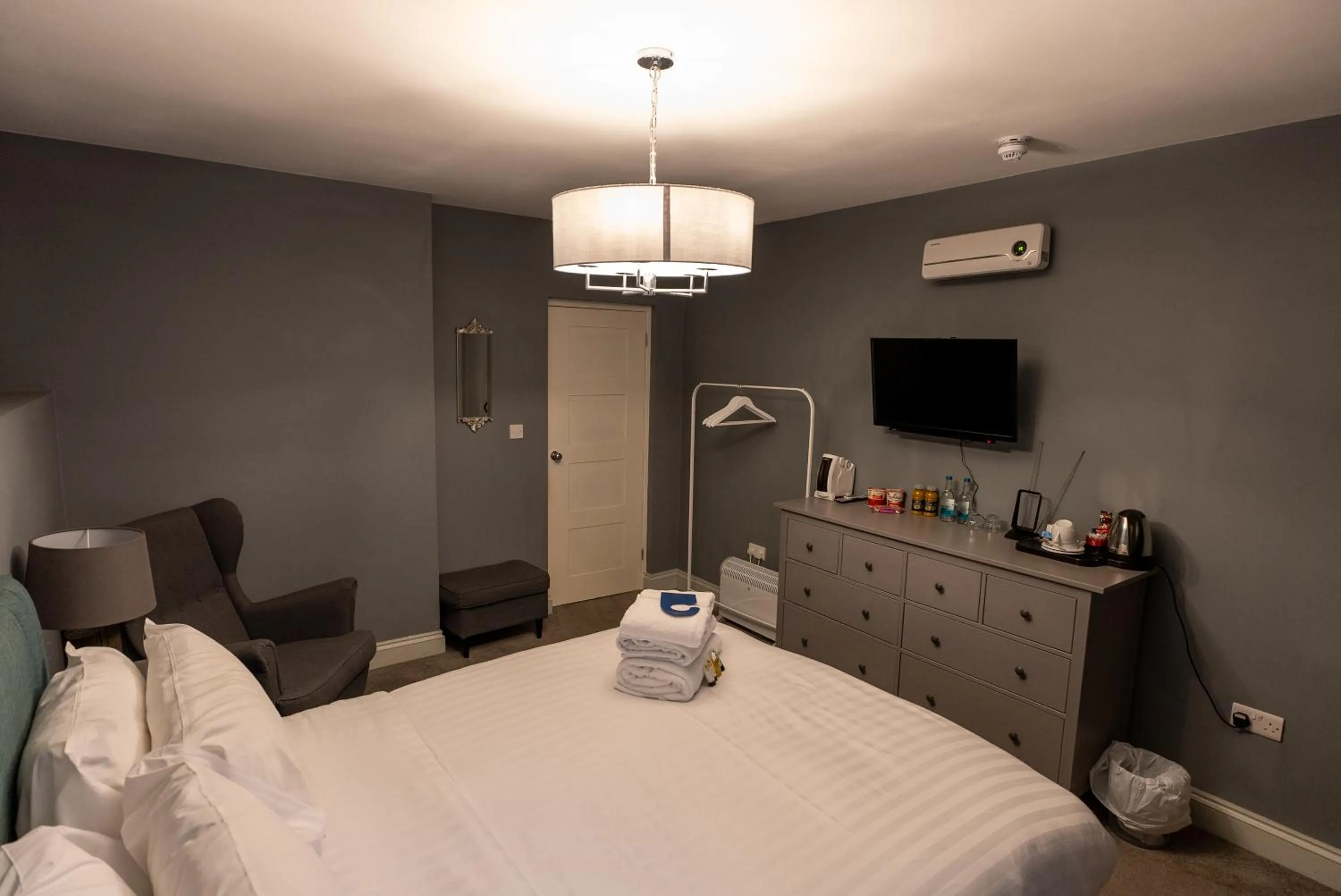 Bedroom, Bed in Dockers Inn