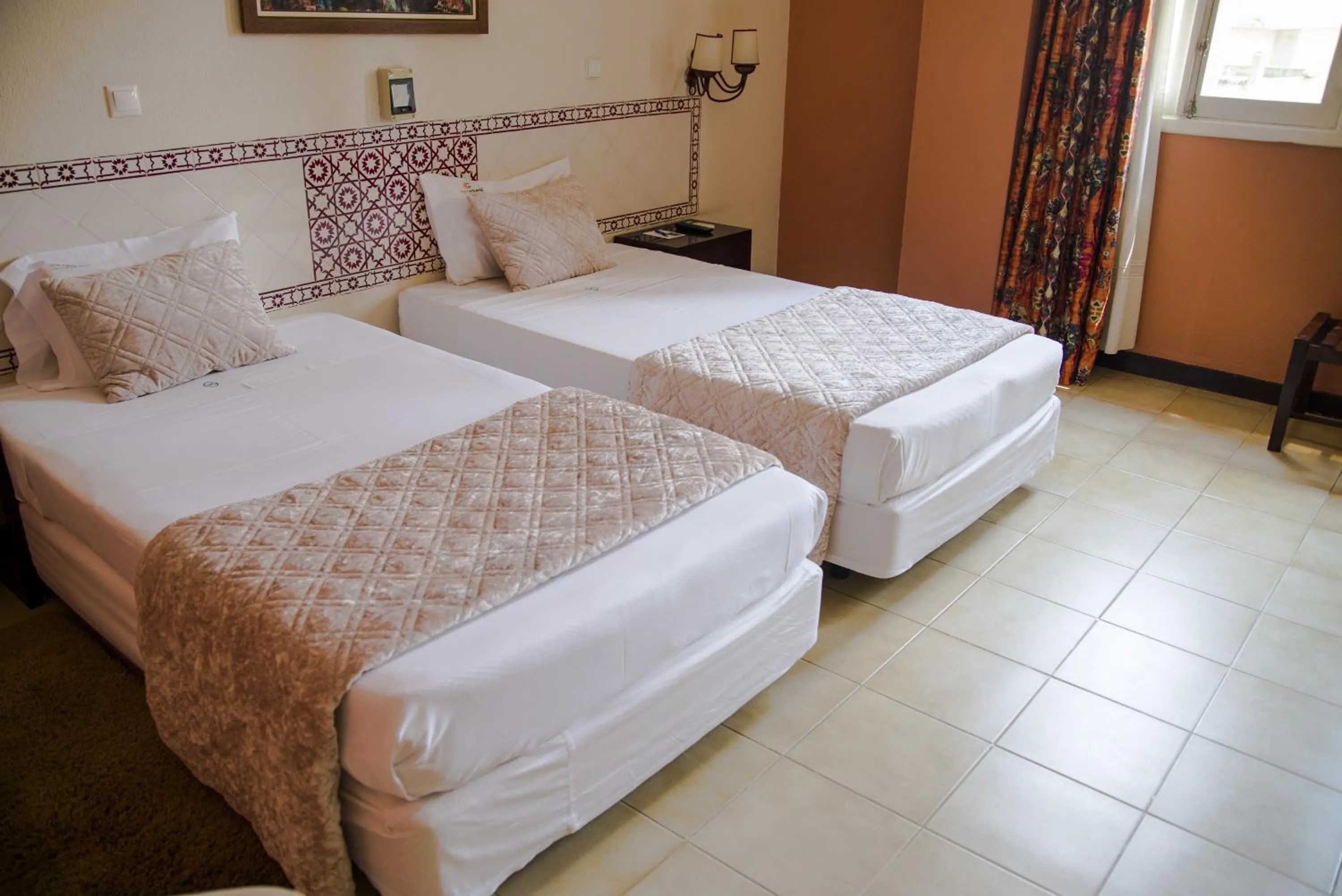 Photo of the whole room, Bed in Hotel Continental Luanda
