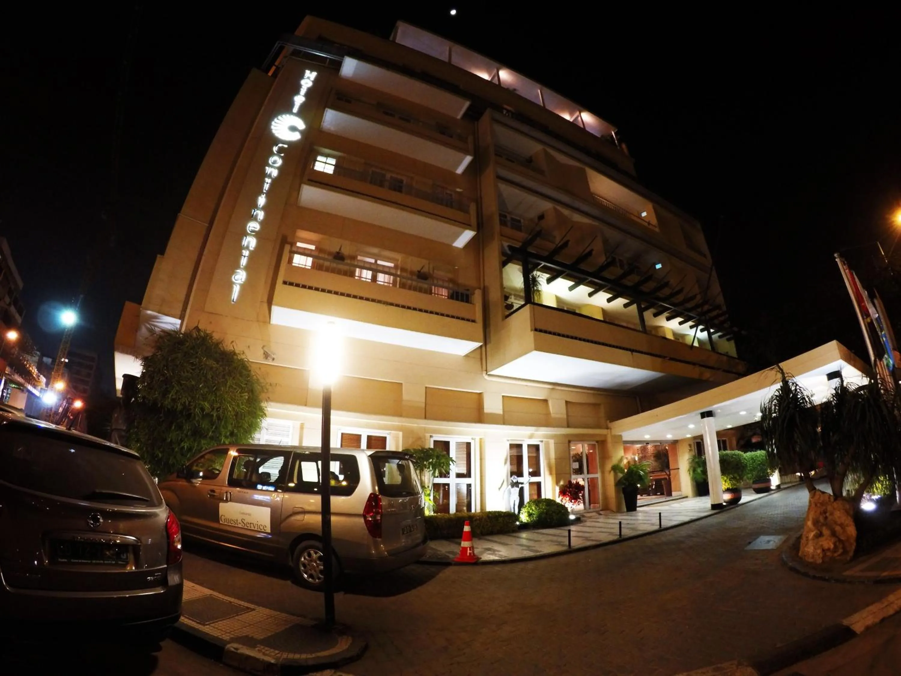 Facade/entrance in Hotel Continental Luanda
