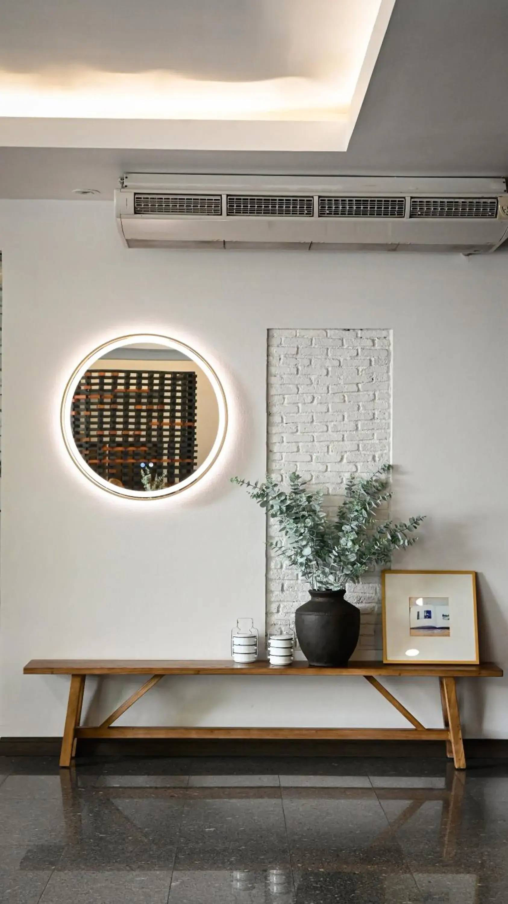 Property building in Oun Hotel Bangkok Property building in Oun Hotel Bangkok