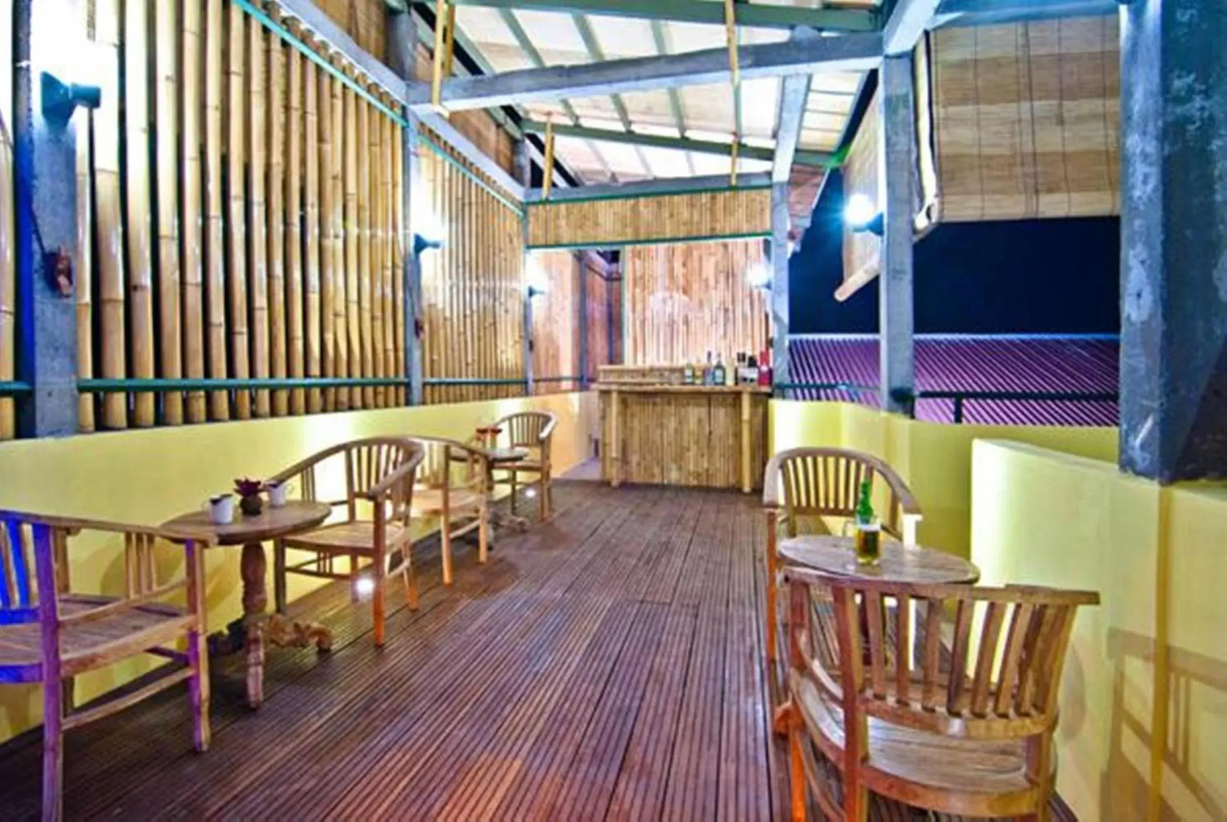 Communal lounge/ TV room, Restaurant/Places to Eat in Kuta EcoStay