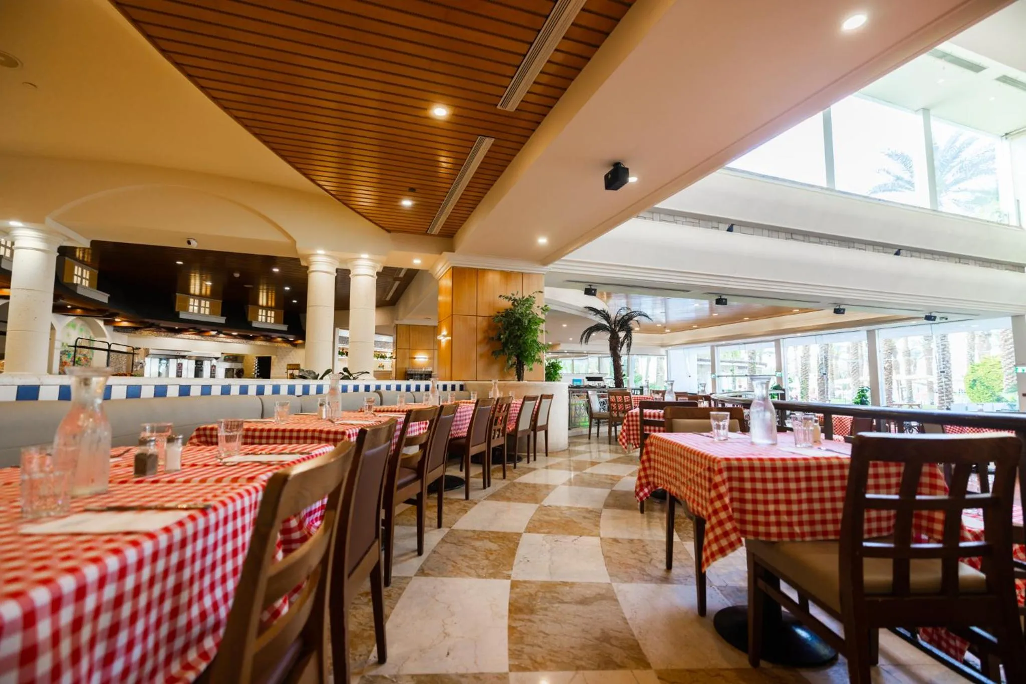 Restaurant/places to eat in David Dead Sea Resort & Spa