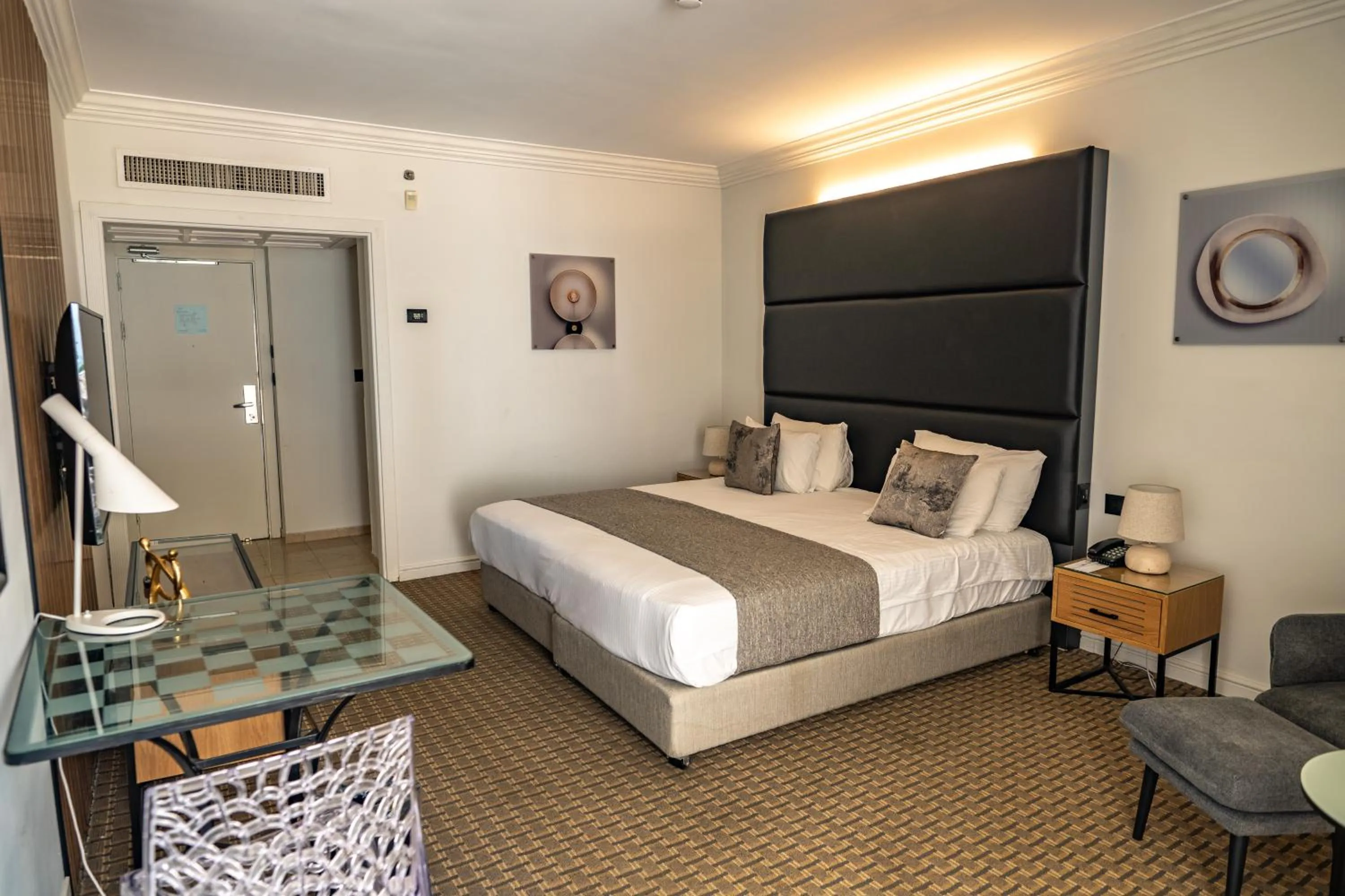 Bedroom, Bed in David Dead Sea Resort & Spa