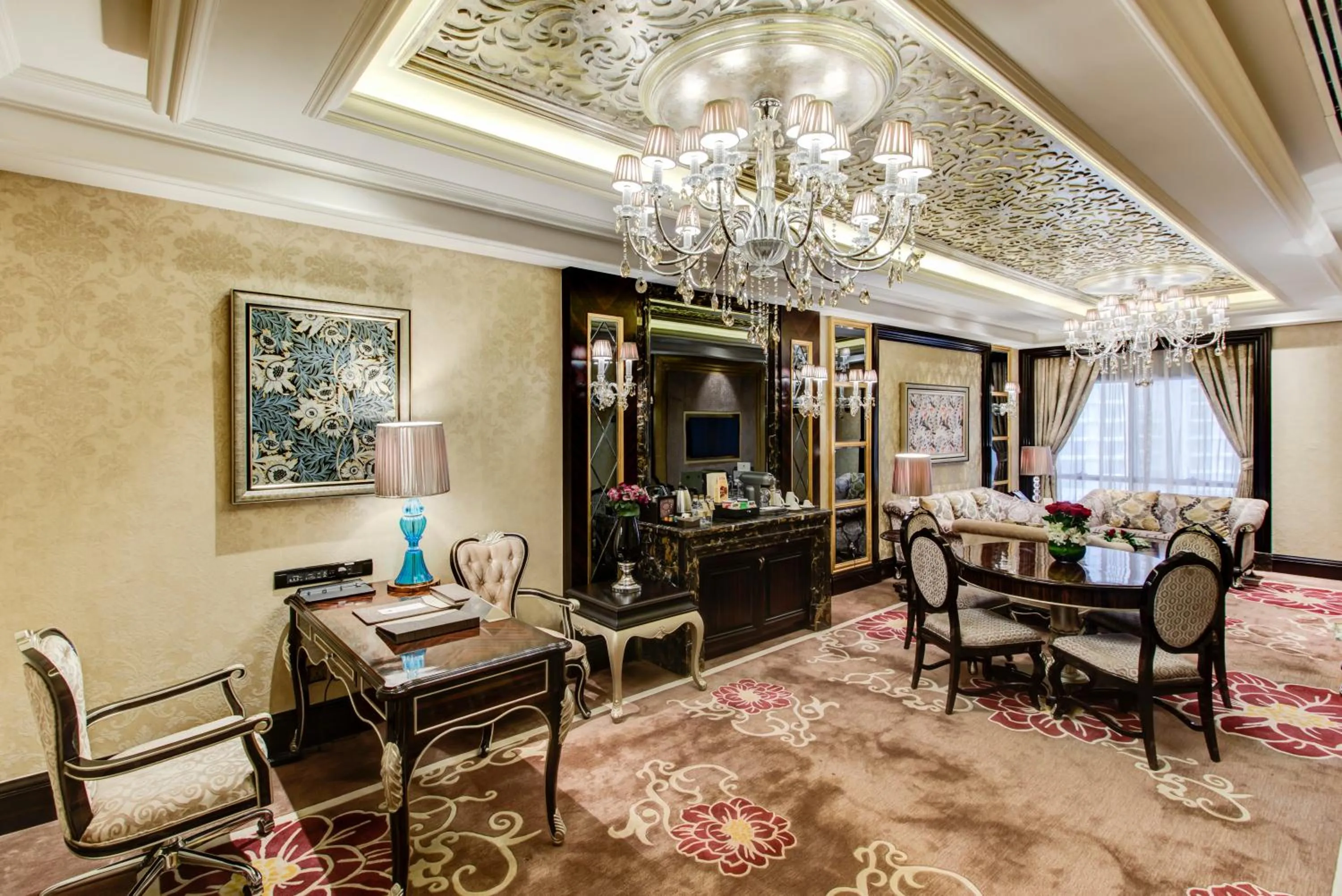 Living room in Narcissus Riyadh Hotel & Spa