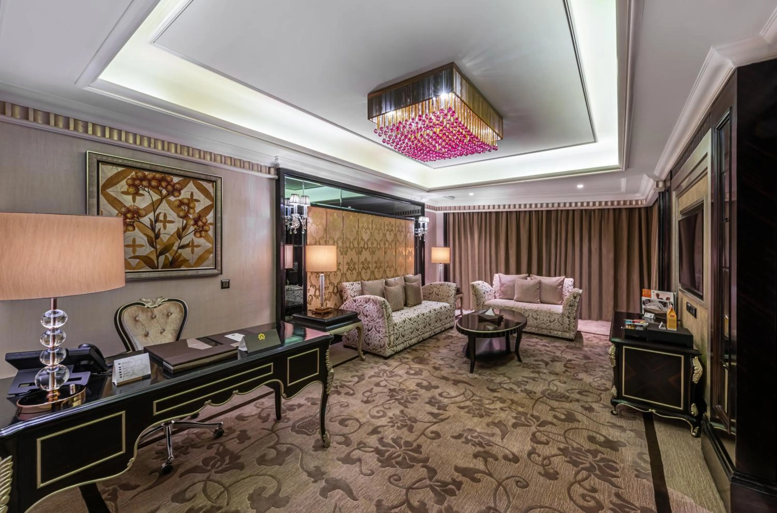 TV and multimedia in Narcissus Riyadh Hotel & Spa