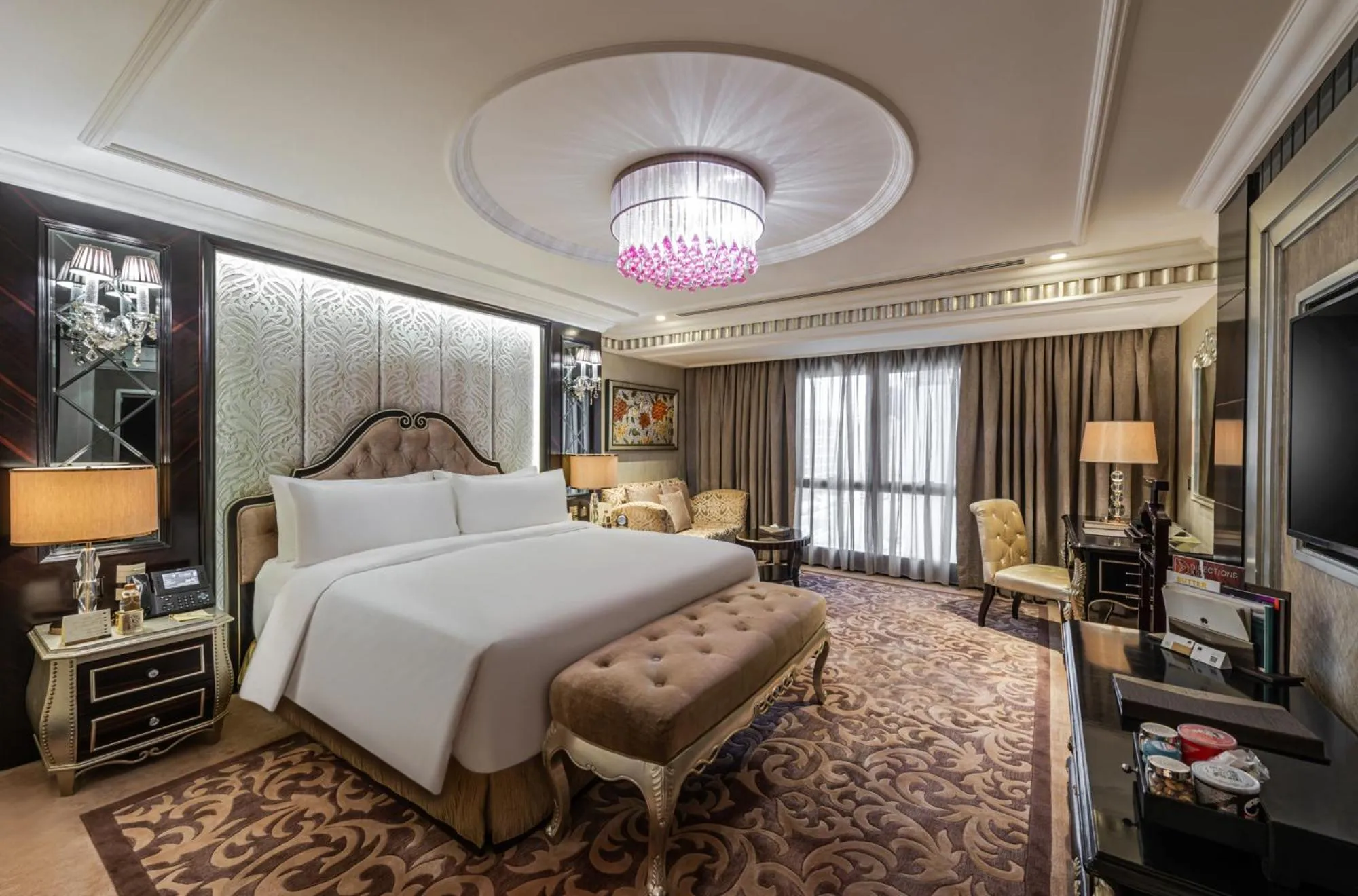 Bed in Narcissus Riyadh Hotel & Spa