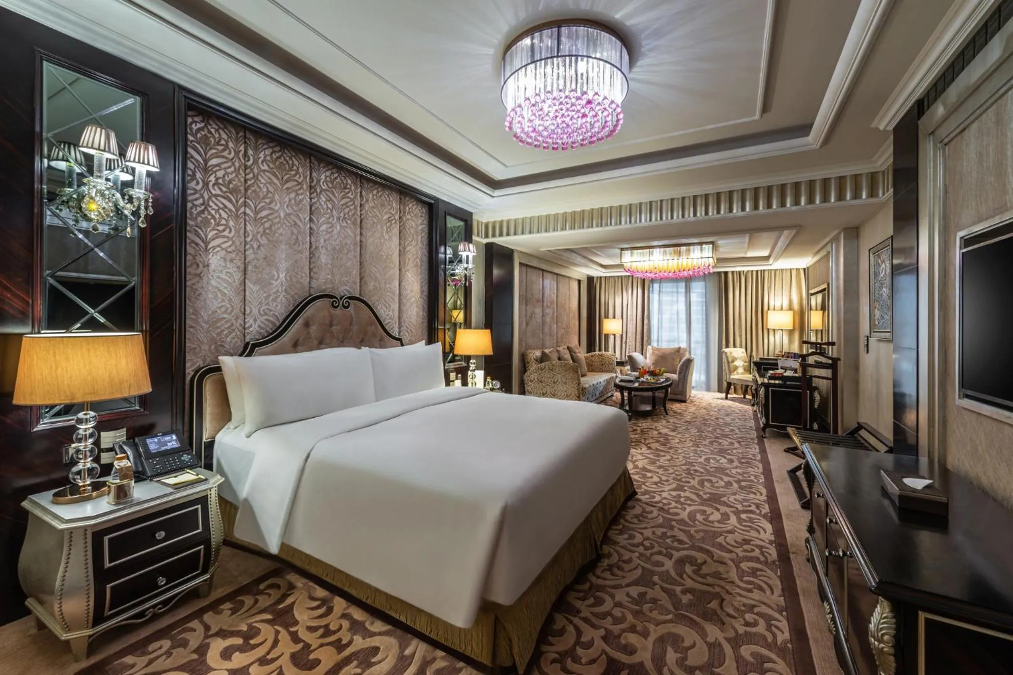 Bed in Narcissus Riyadh Hotel & Spa