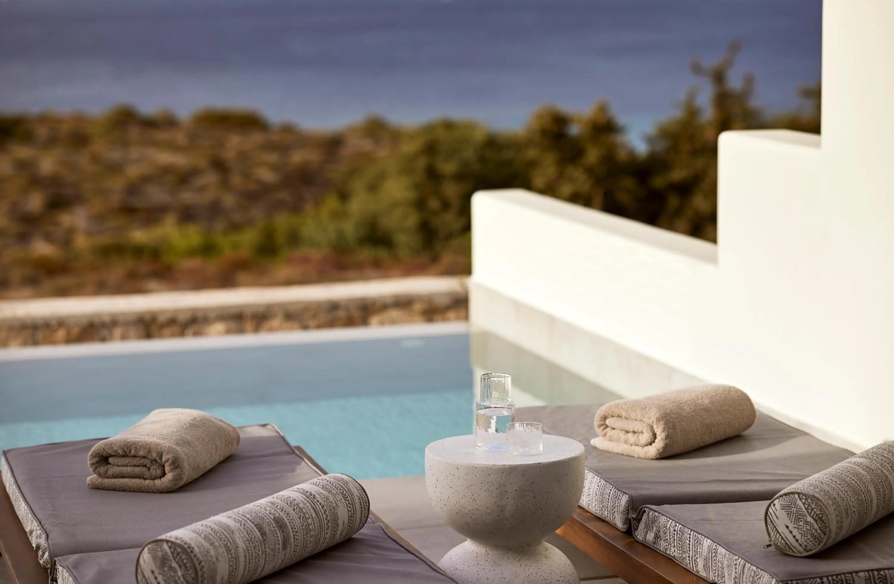 Swimming pool in Hotel Milos Sea Resort