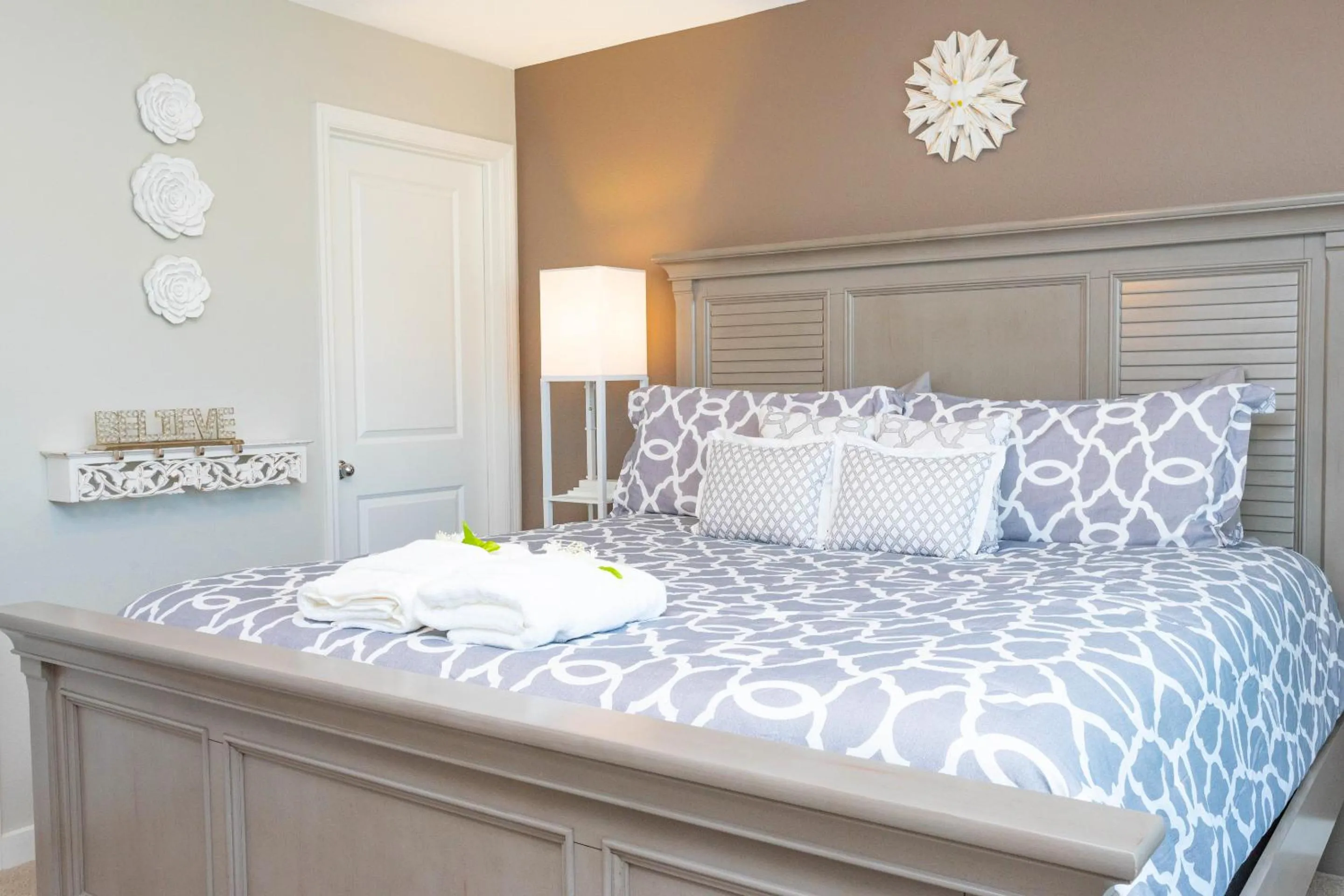 Bed in Gorgeous and New House at Le Reve Resort (214221)