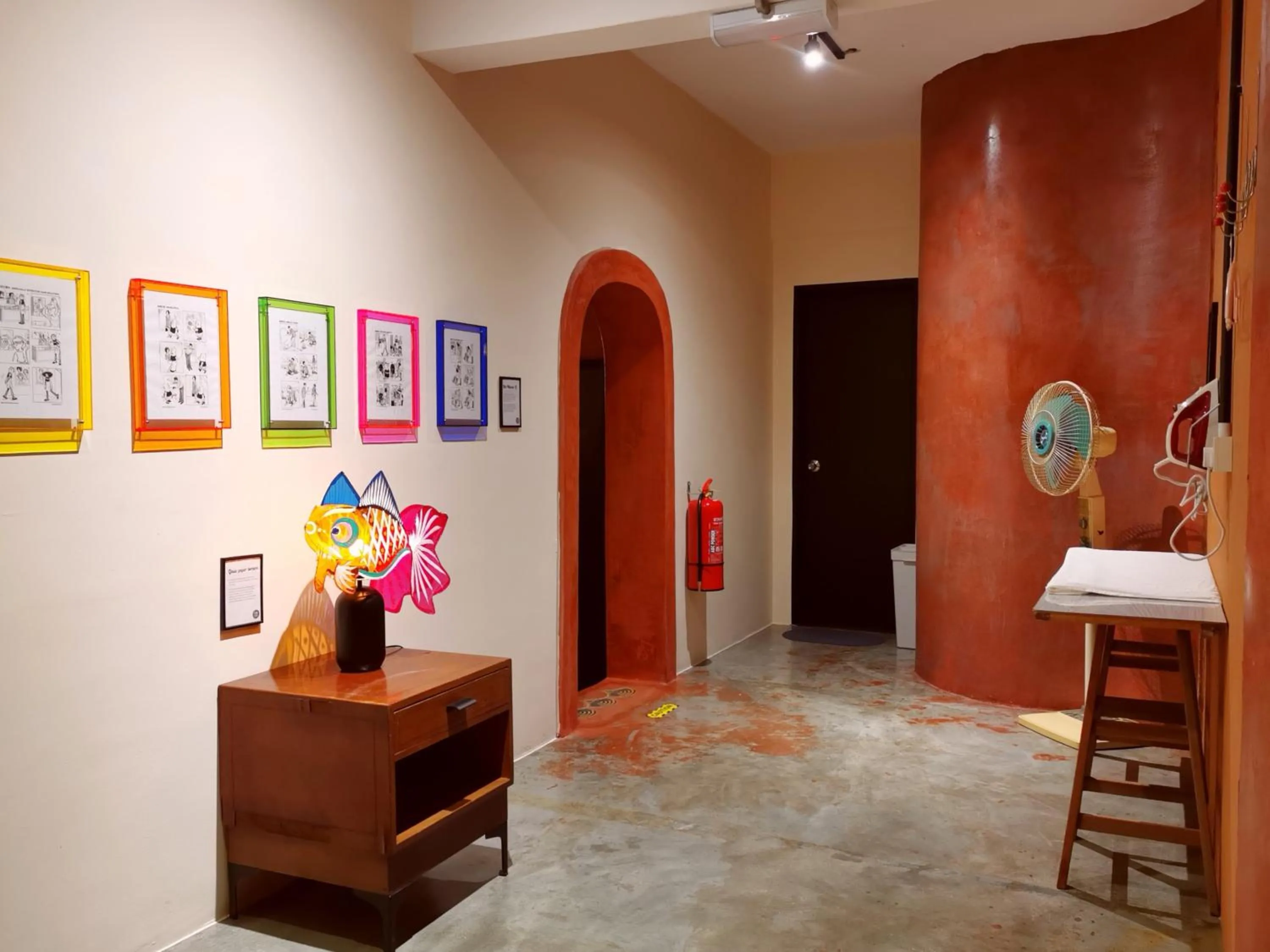 Decorative detail in Walk-Up To SIAR - Children Not Allowed