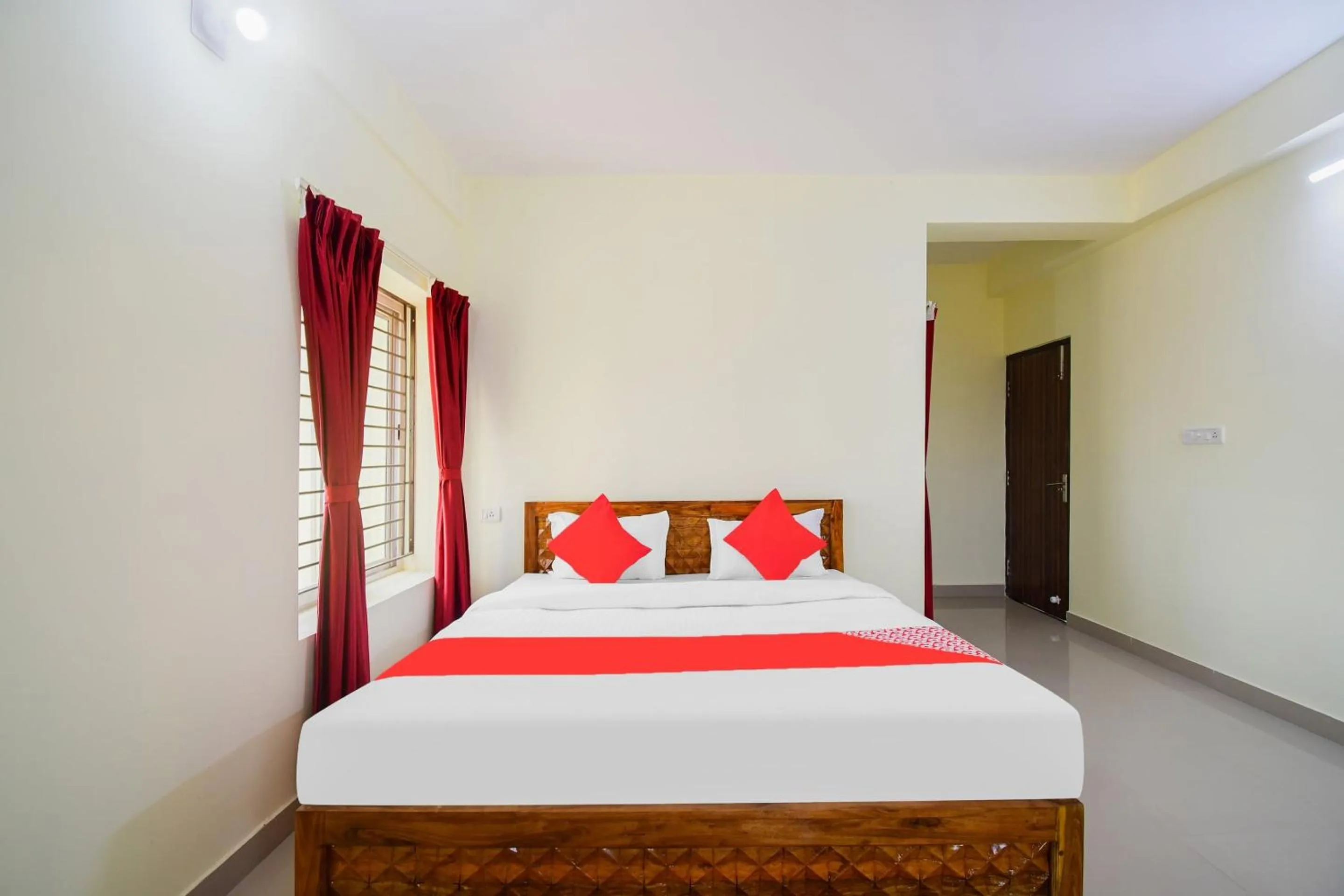 Bedroom, Bed in Hotel O U Tech Hotel And Restaurant