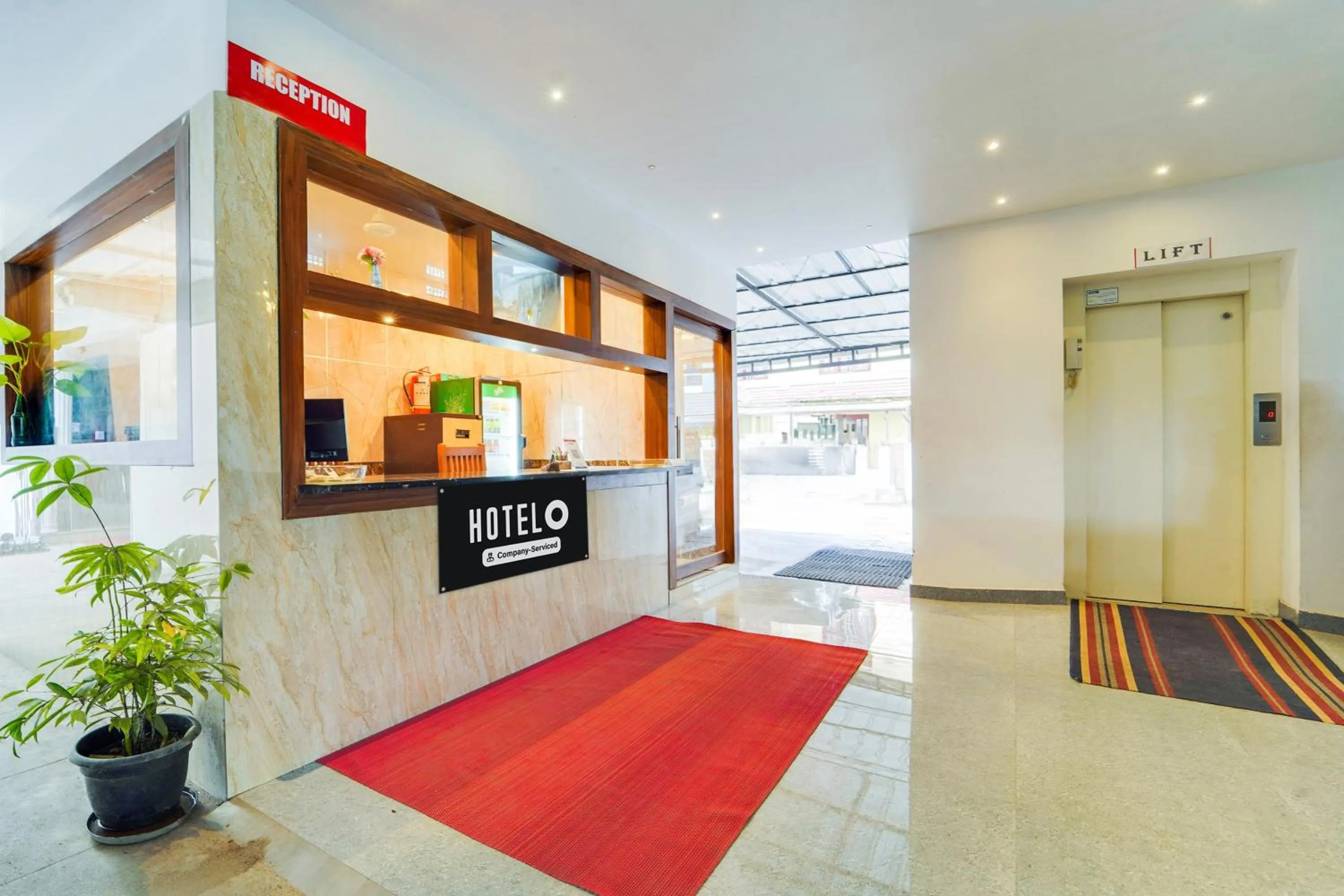 Lobby or reception in Super Hotel O Vazhakkala