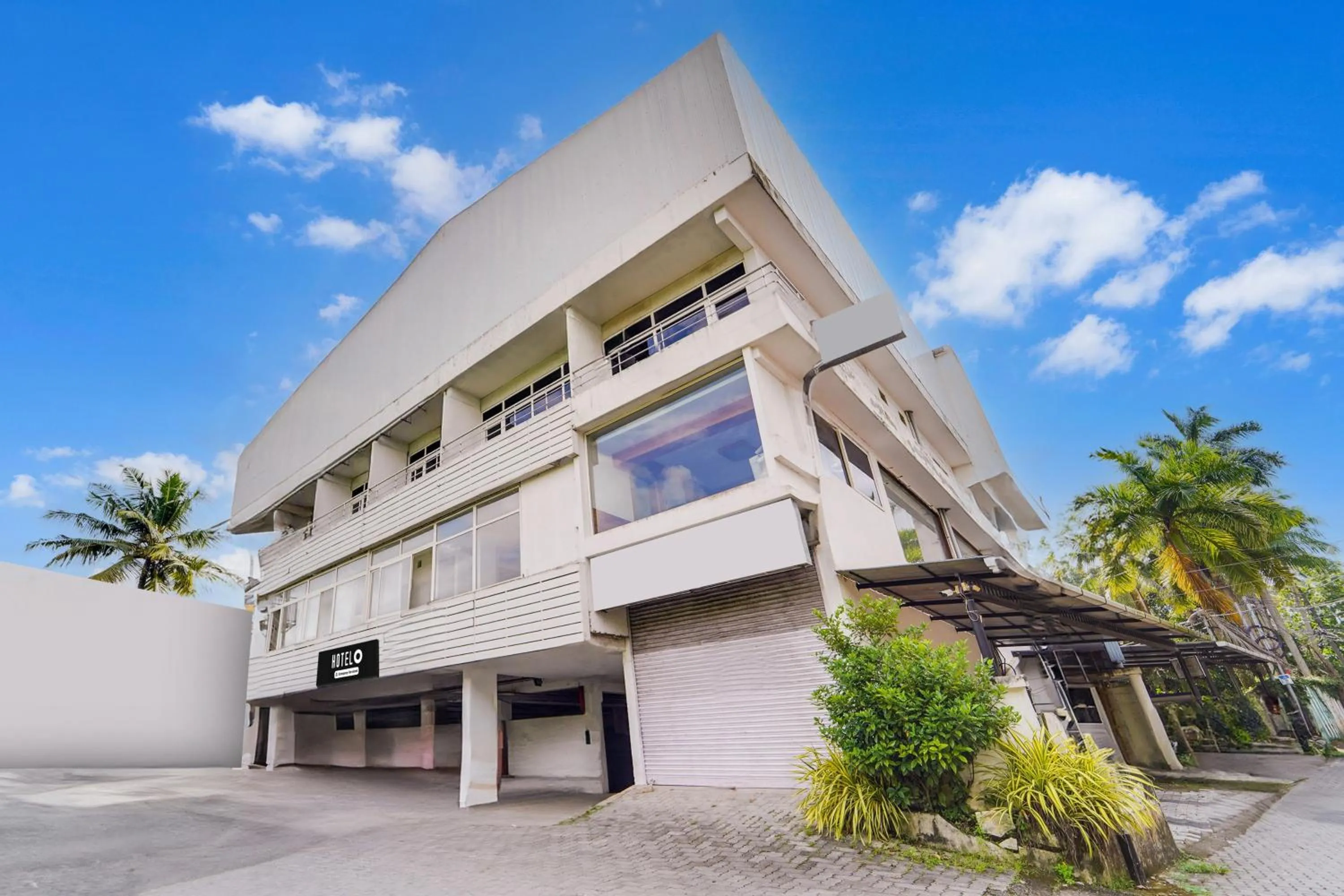 Facade/entrance in Super Hotel O Vazhakkala