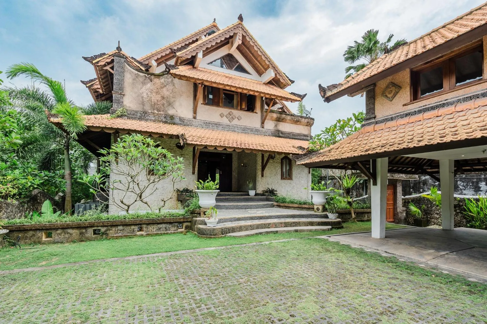 Property building in Villa Canggu Hearts