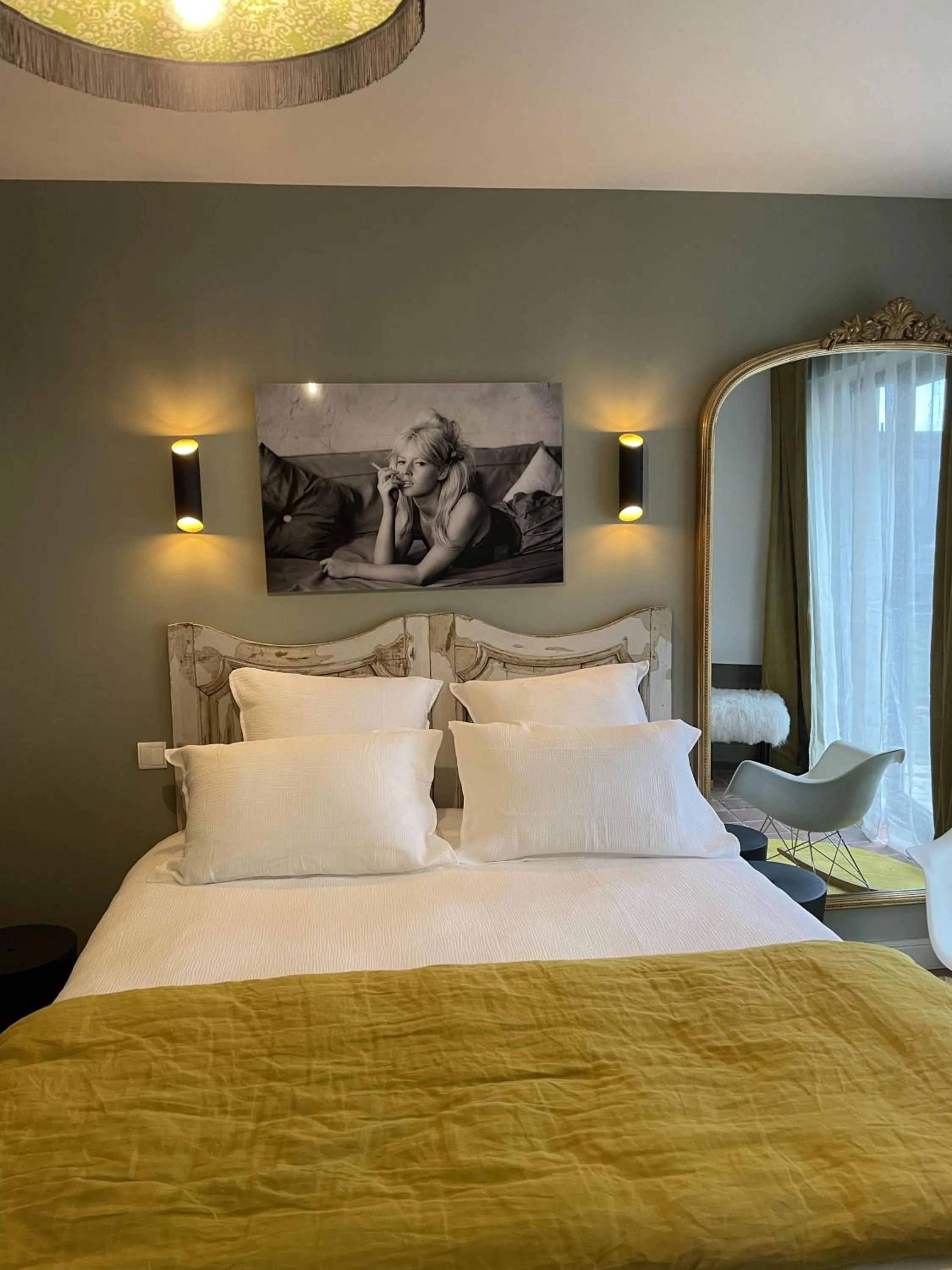 Bedroom, Bed in La Maison Ruffinoise