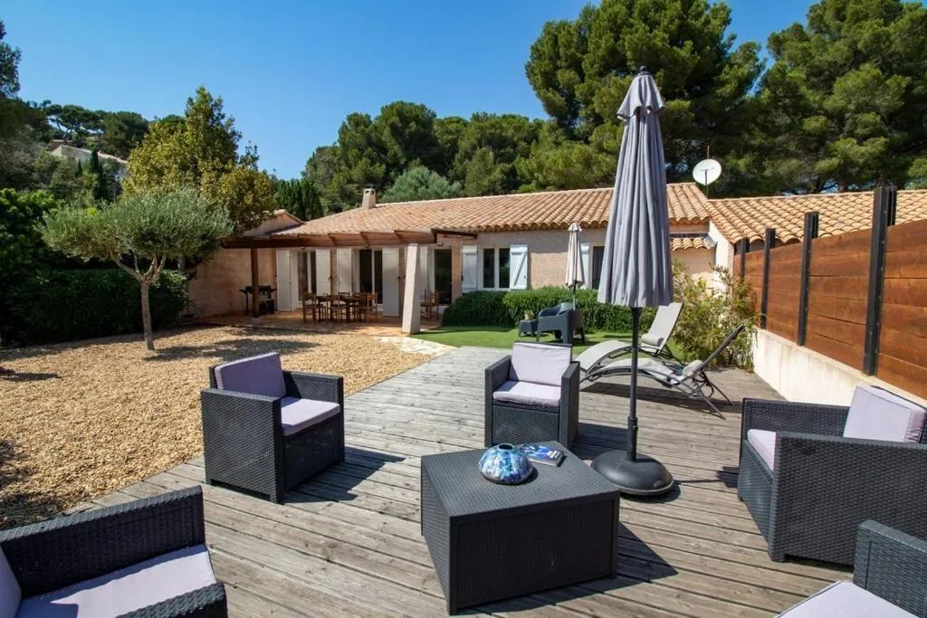 La Grande Auguière, villa familiale et spacieuse au cœur du vignoble et à 300m de la mer