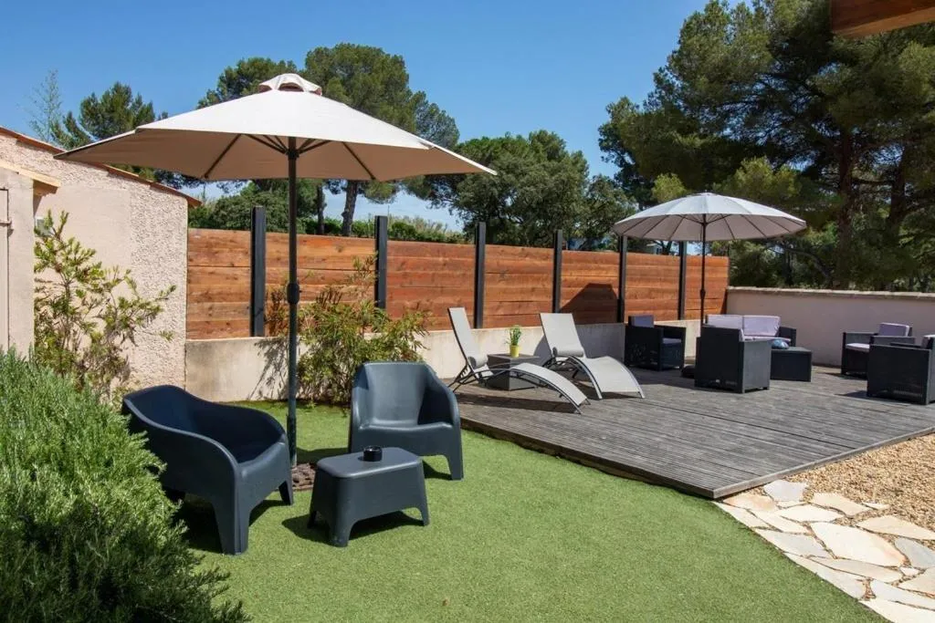 La Grande Auguière, villa familiale et spacieuse au cœur du vignoble et à 300m de la mer