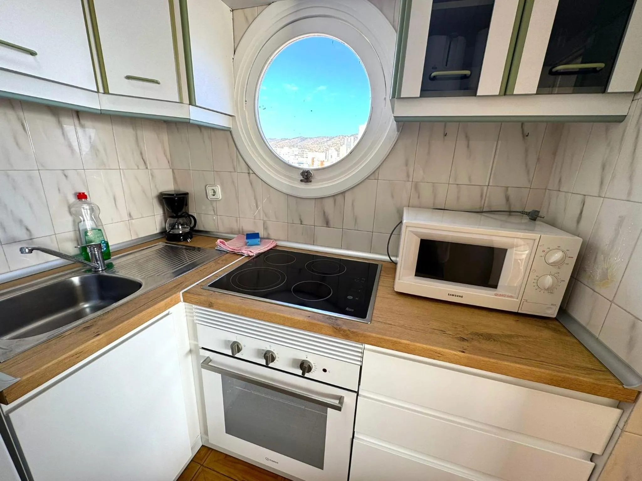 kitchen in Las Damas