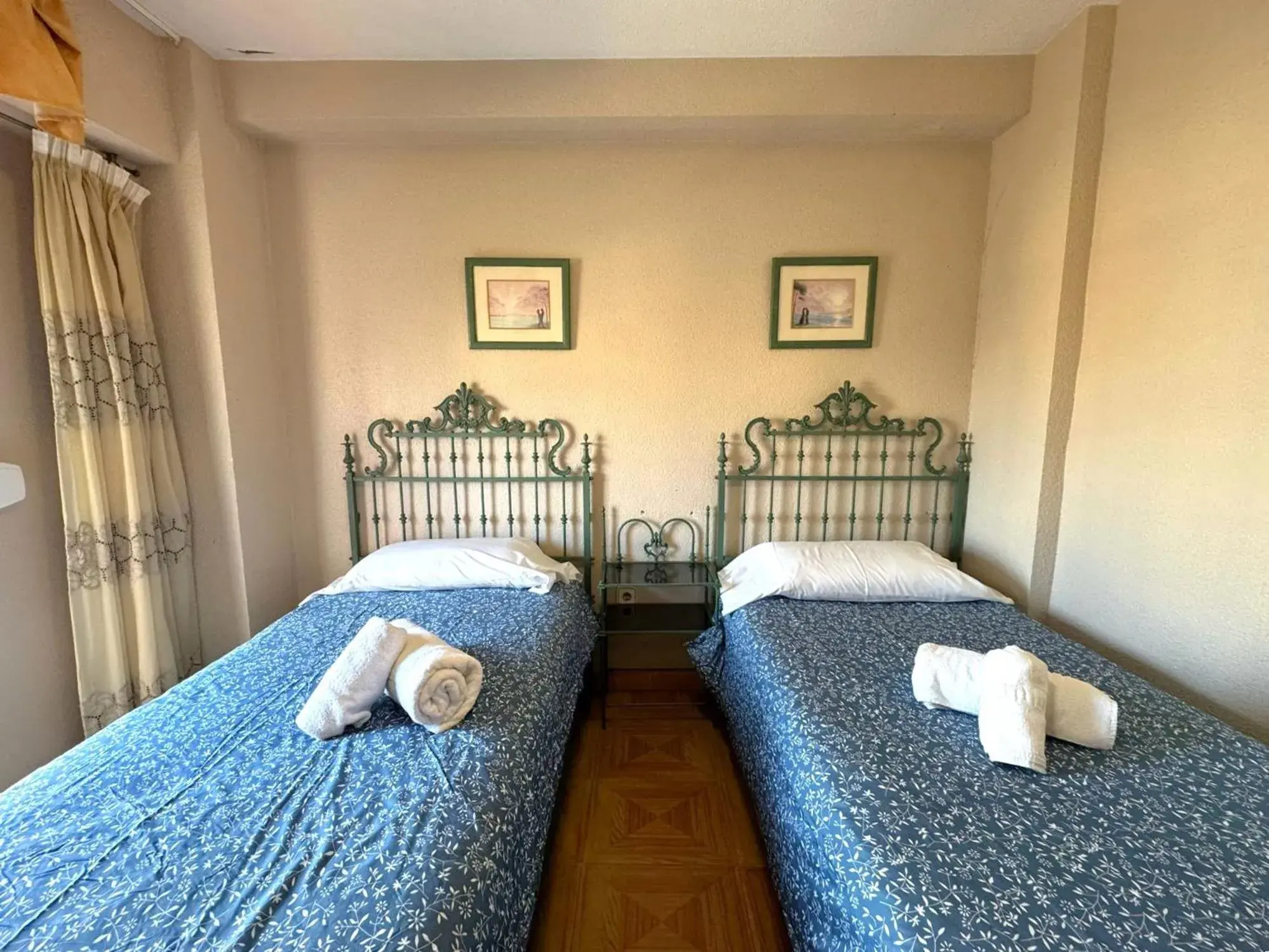 Bedroom, Bed in Las Damas Bedroom, Bed in Las Damas