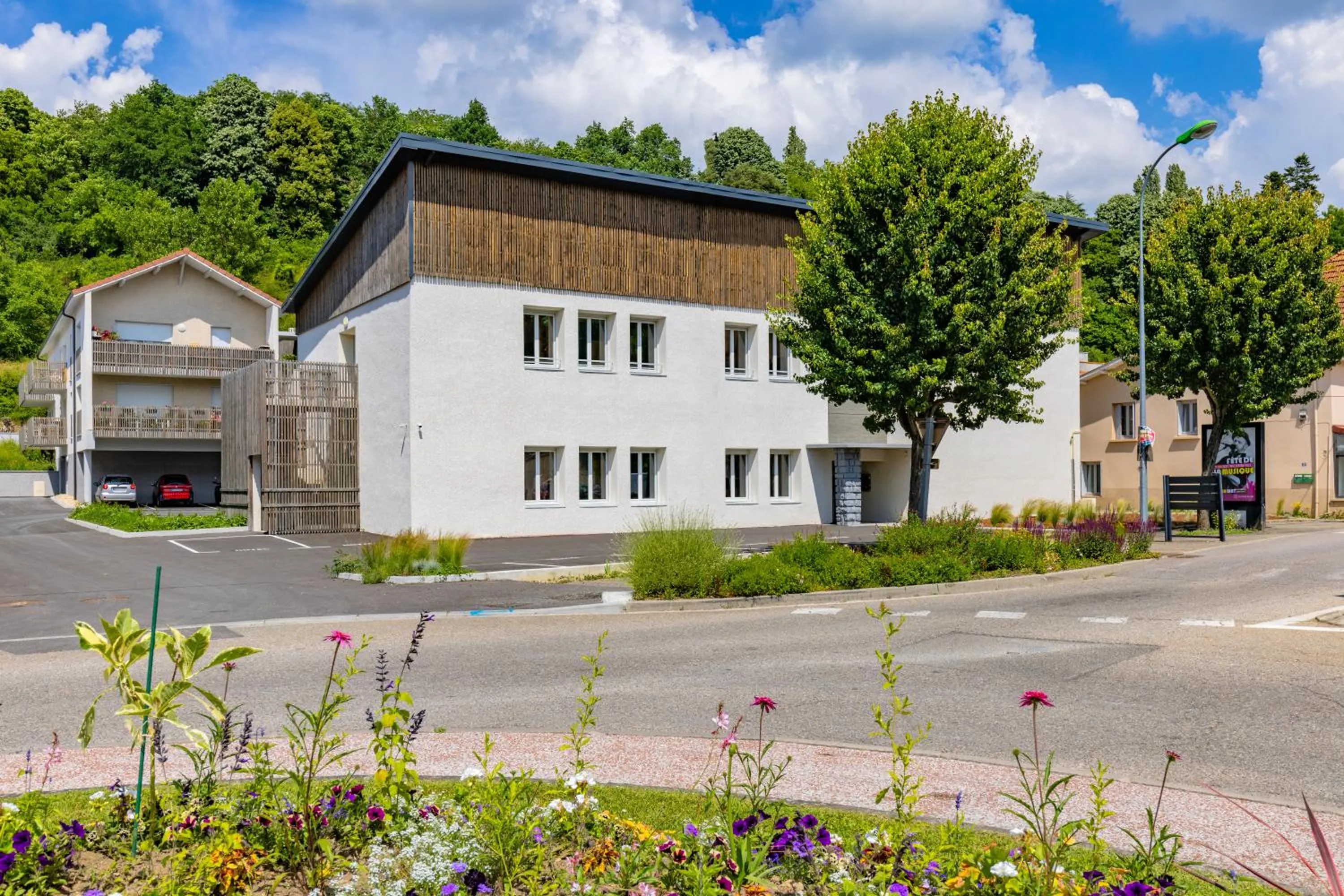 Property building in Hôtel de la Tour