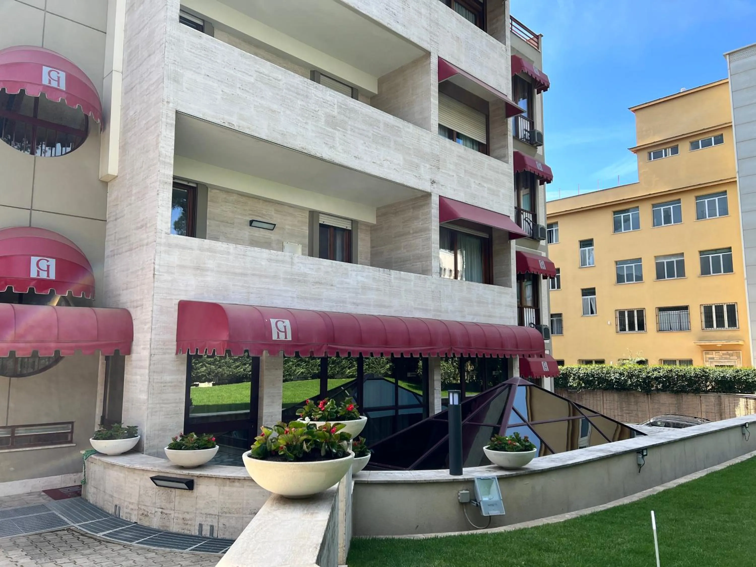 Property building in Gemelli Hotel