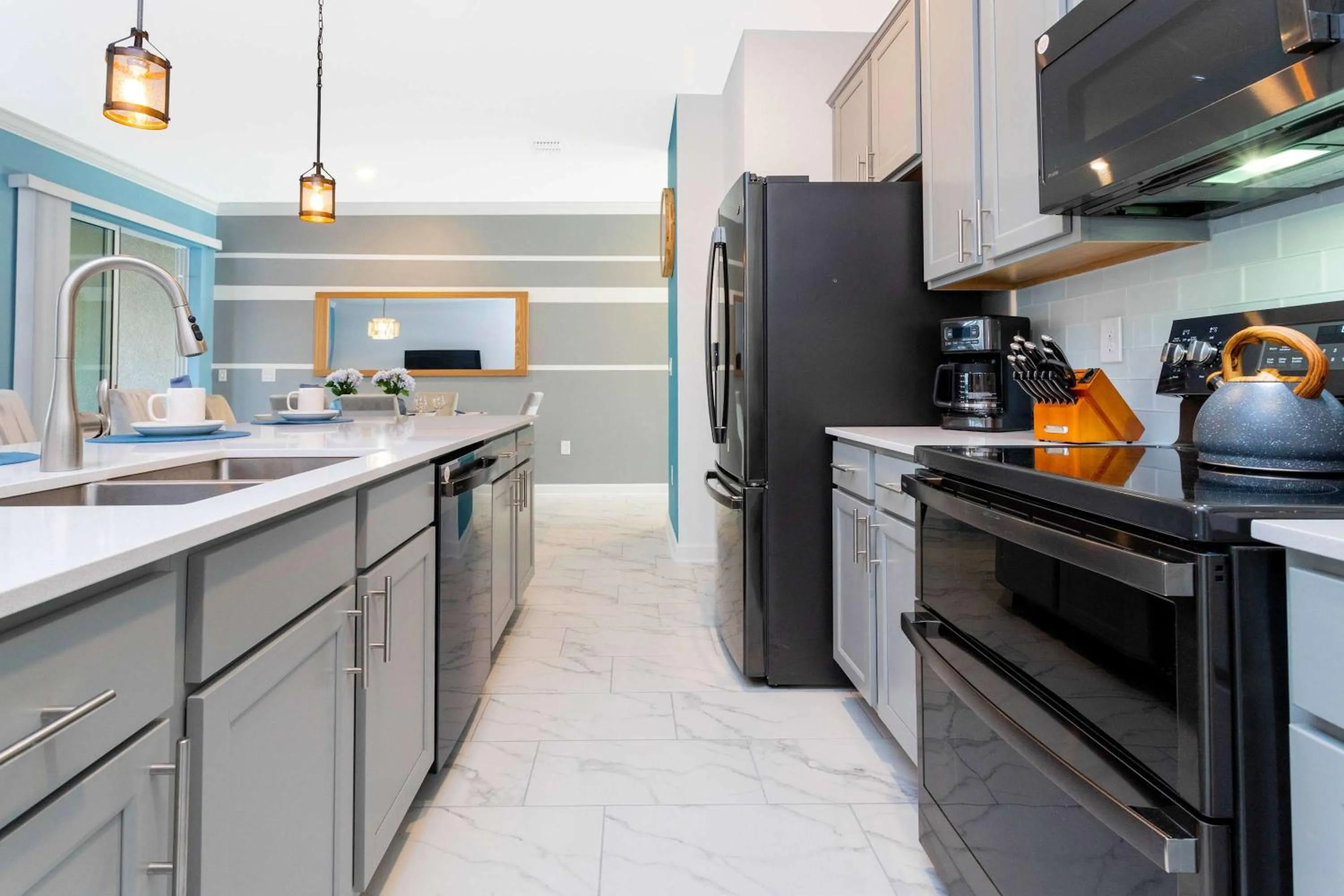 Splendid 4 Bd w/ Pool Close to Disney @ Champions Gate 1006