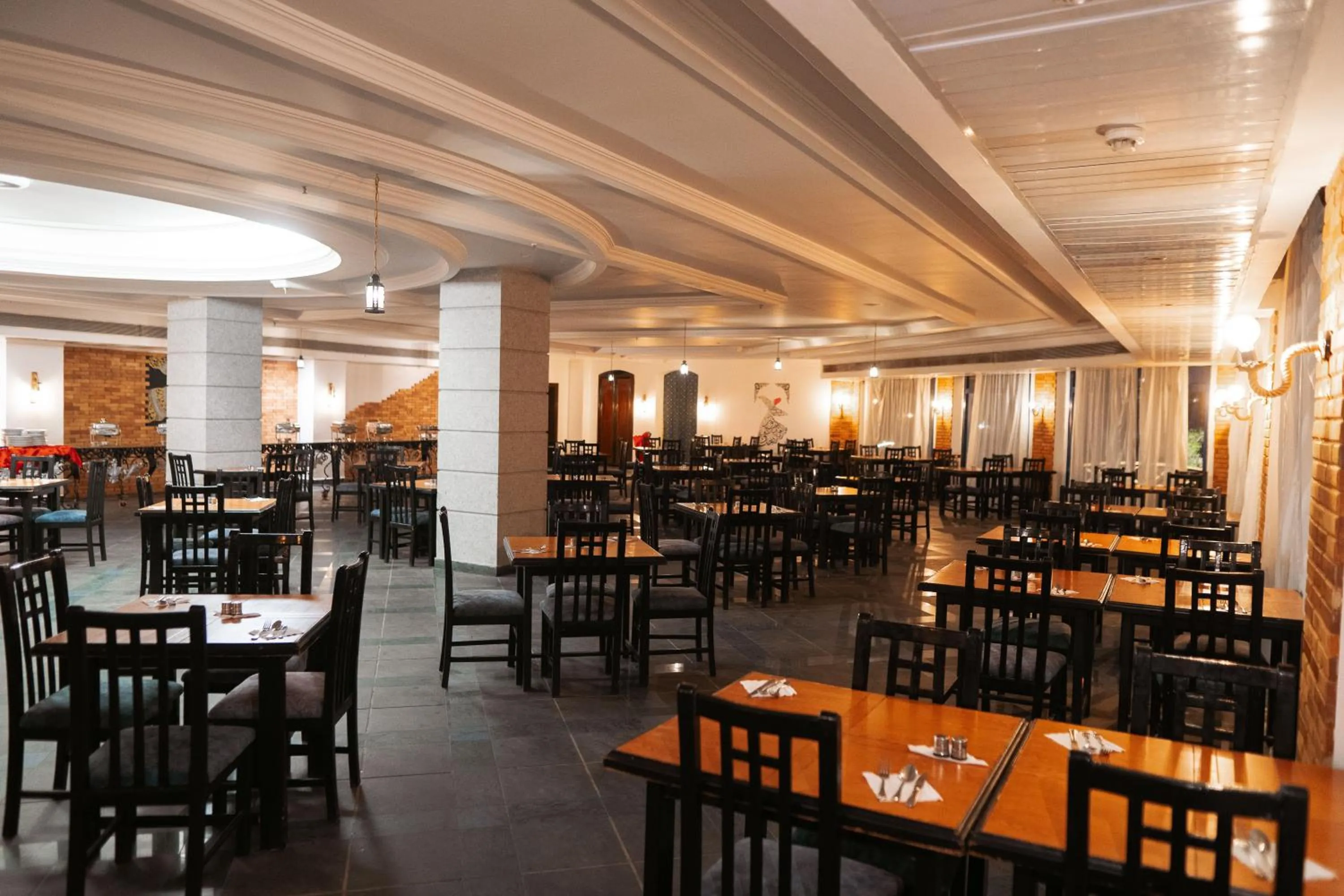 Restaurant/places to eat in El Khan Sharm Hotel