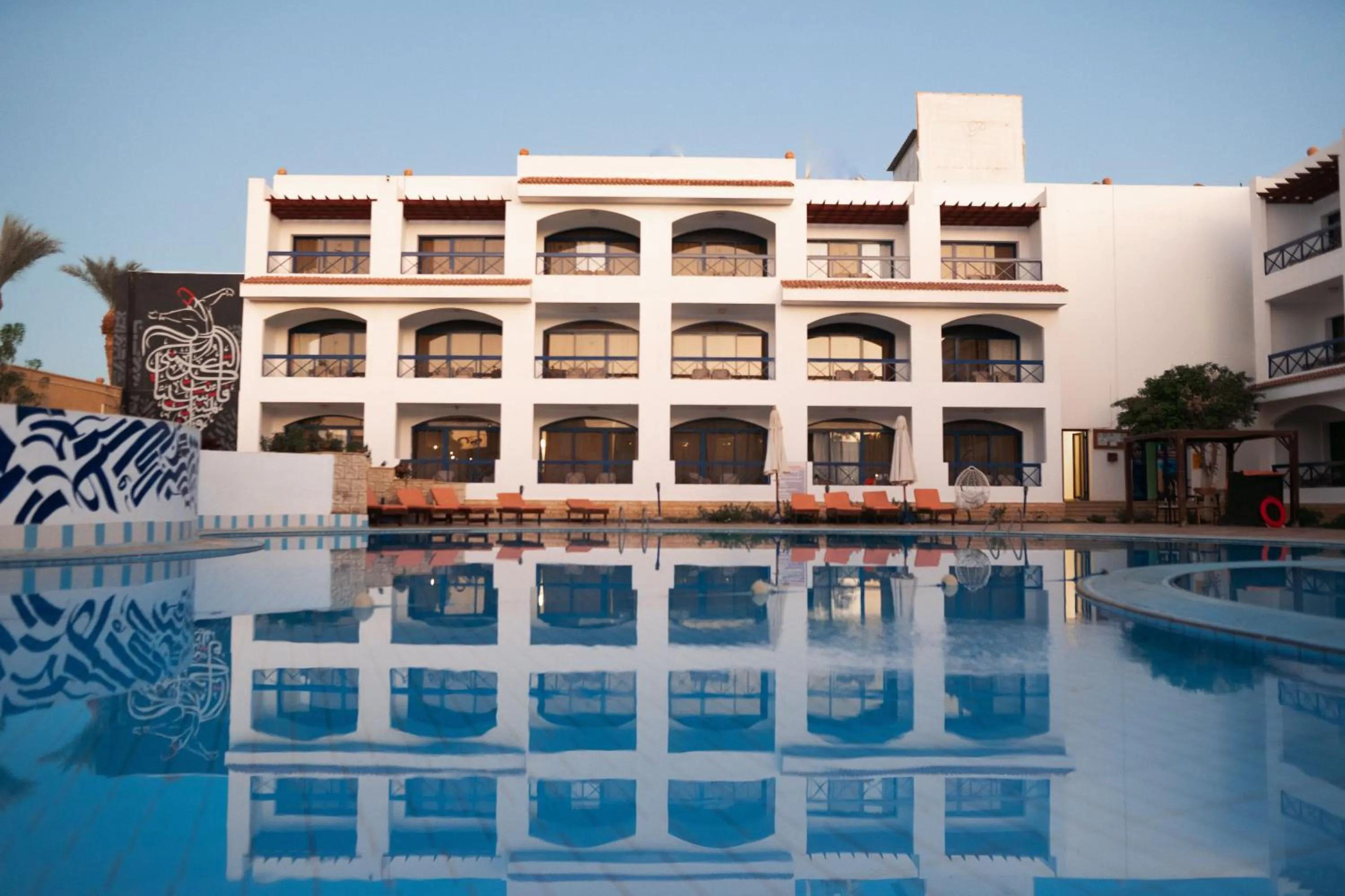 Swimming pool in El Khan Sharm Hotel