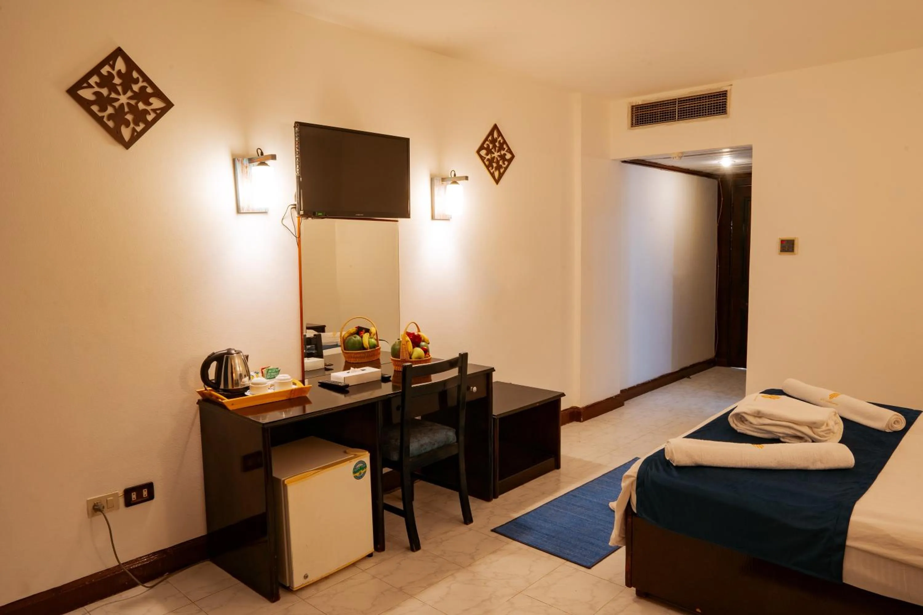 TV and multimedia, Bed in El Khan Sharm Hotel