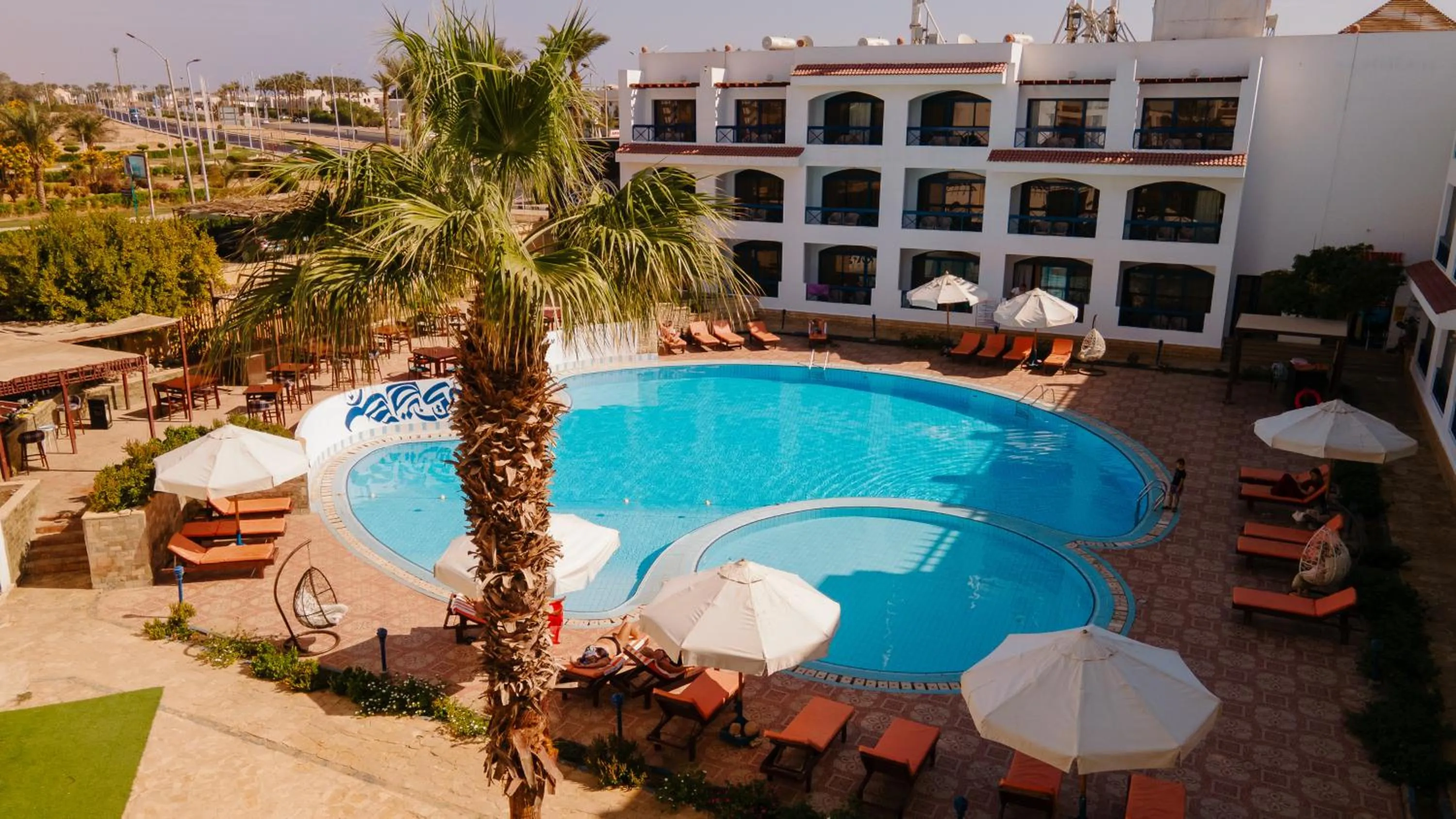 Swimming pool in El Khan Sharm Hotel