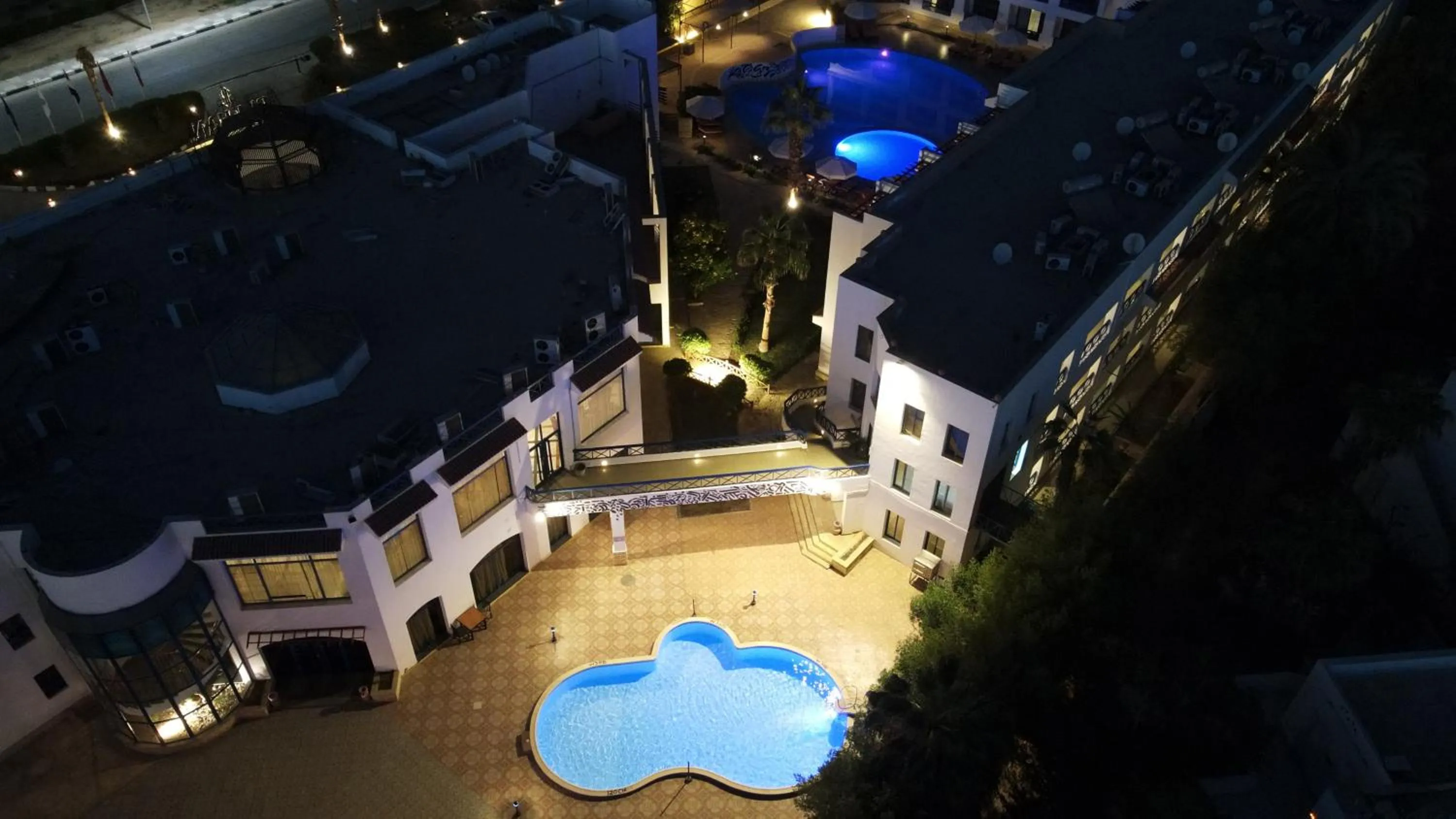 Swimming pool in El Khan Sharm Hotel