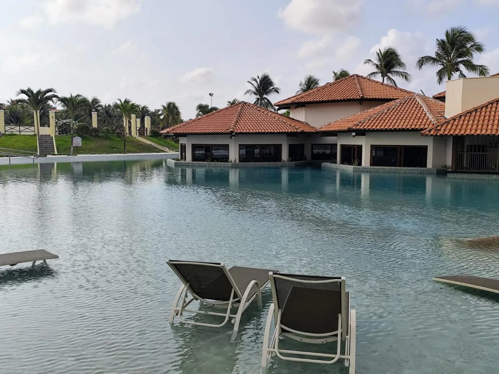 Natural landscape in Apartamento Aquaville Pé na areia e Água coco