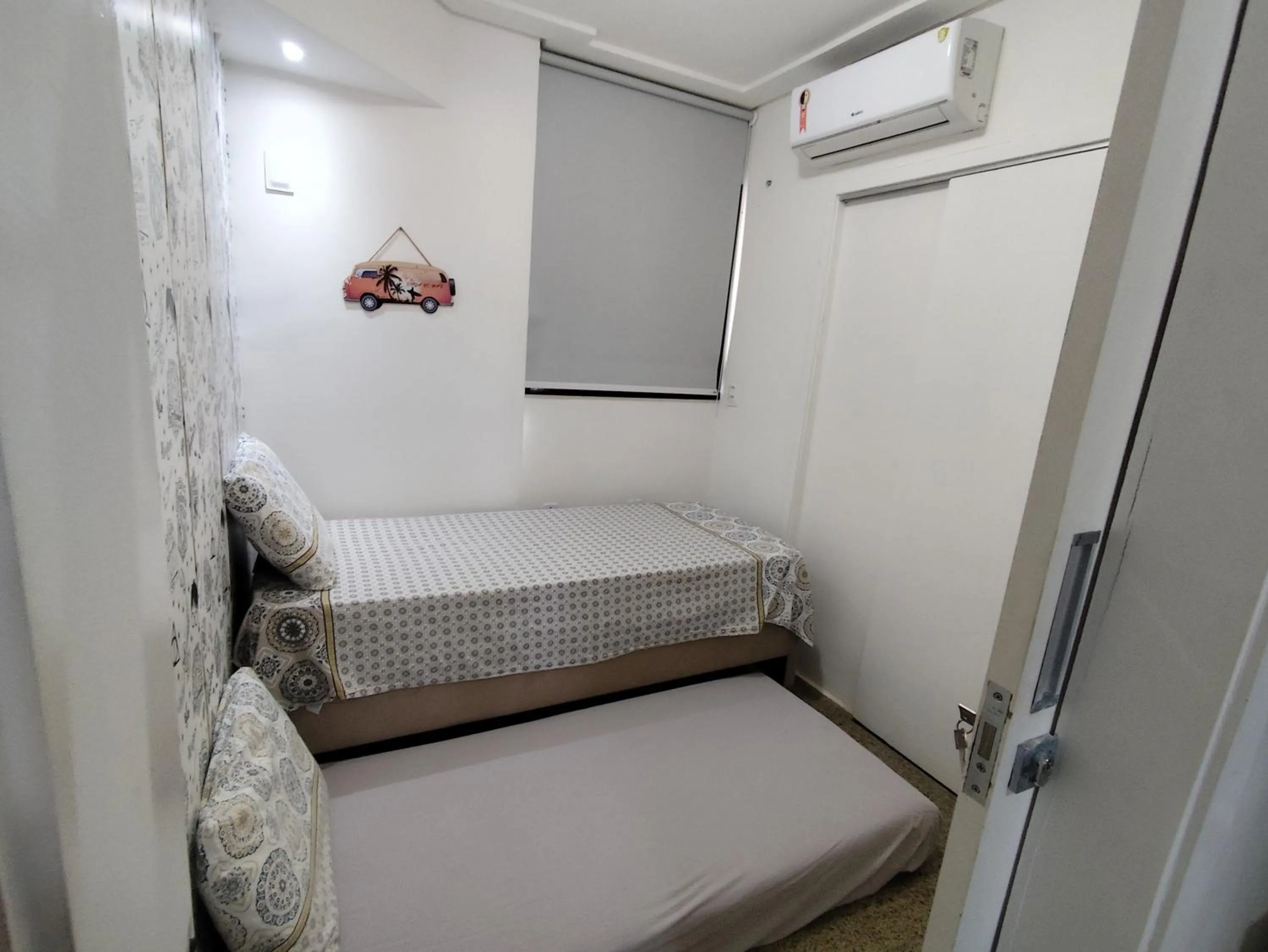 Bedroom, Bed in Apartamento Aquaville Pé na areia e Água coco