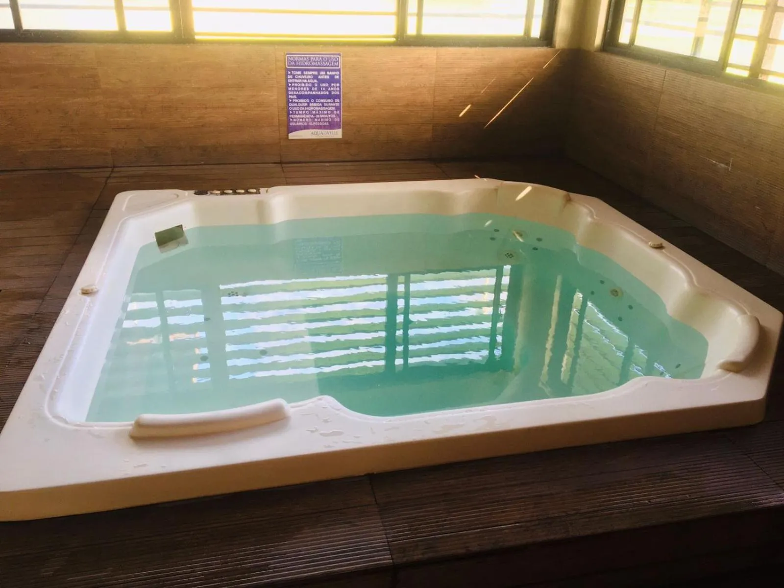 Hot Tub in Apartamento Aquaville Pé na areia e Água coco