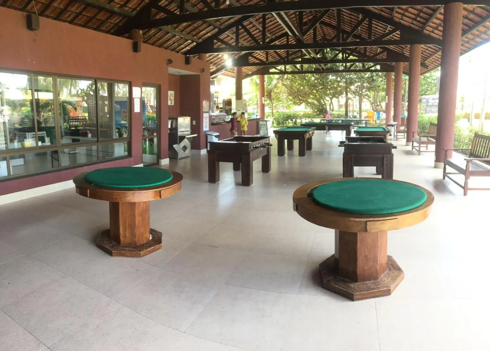 Billiard in Apartamento Aquaville Pé na areia e Água coco