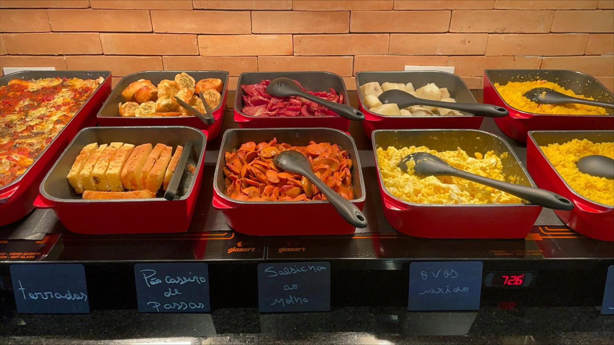 Breakfast in Saint Patrick Grand Hotel