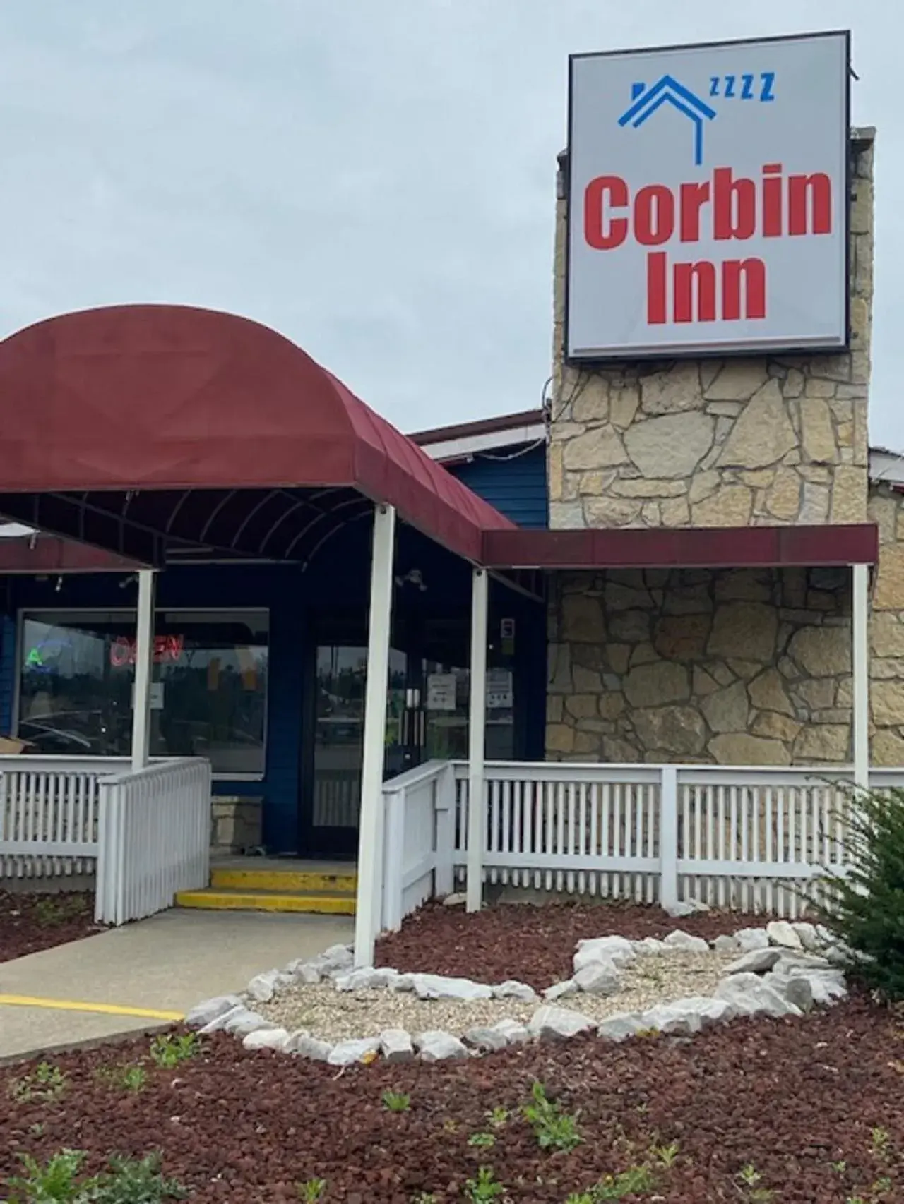 Property building in Corbin Inn Property building in Corbin Inn