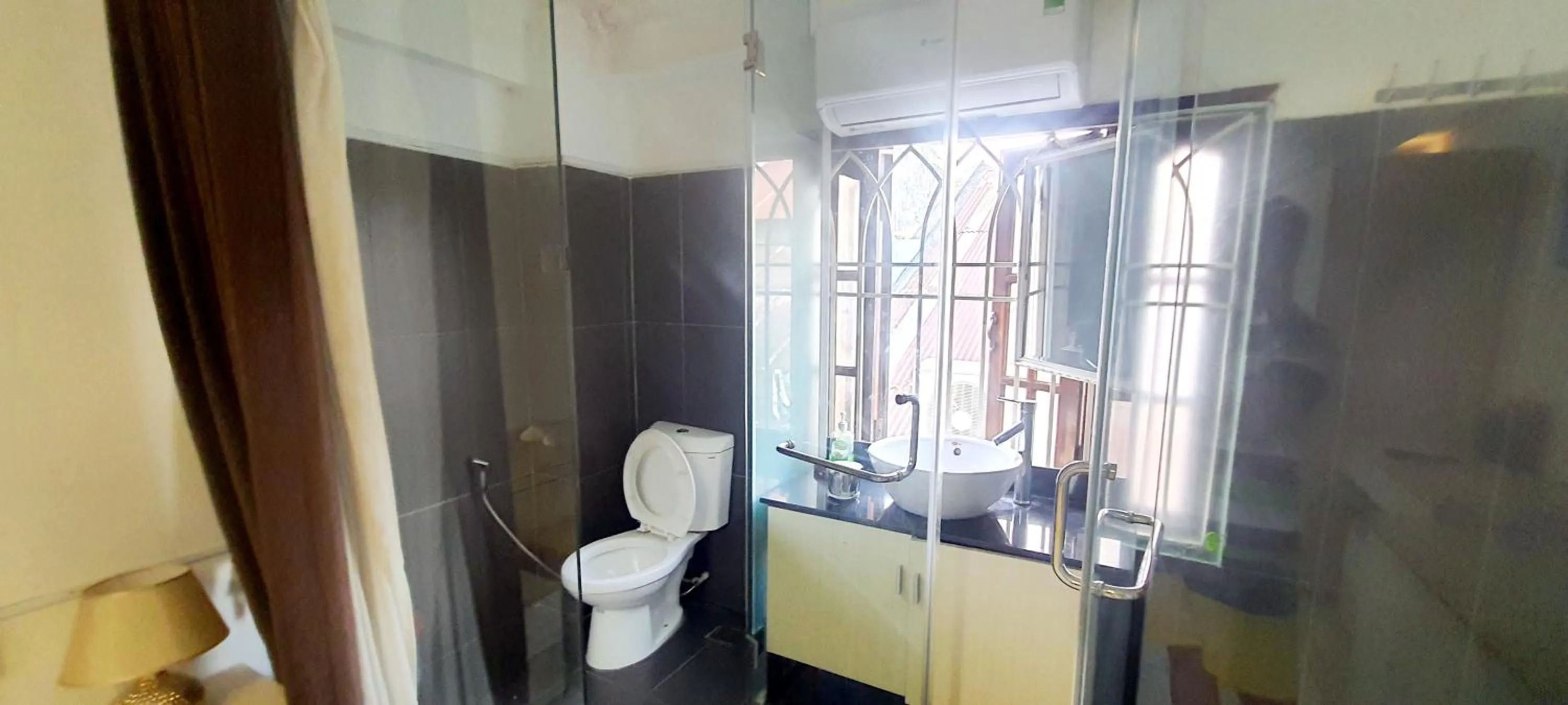 hair dresser in Homestay Hostel Apartment Minh Lộc