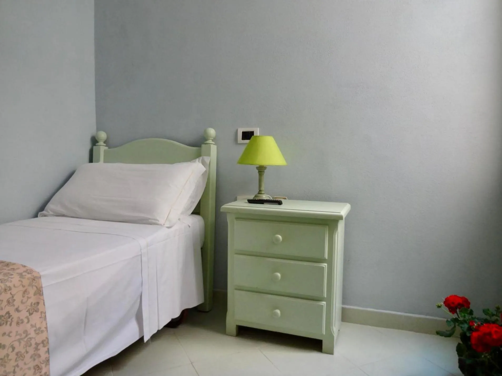 Bedroom, Bed in Hotel Geranio Rosso