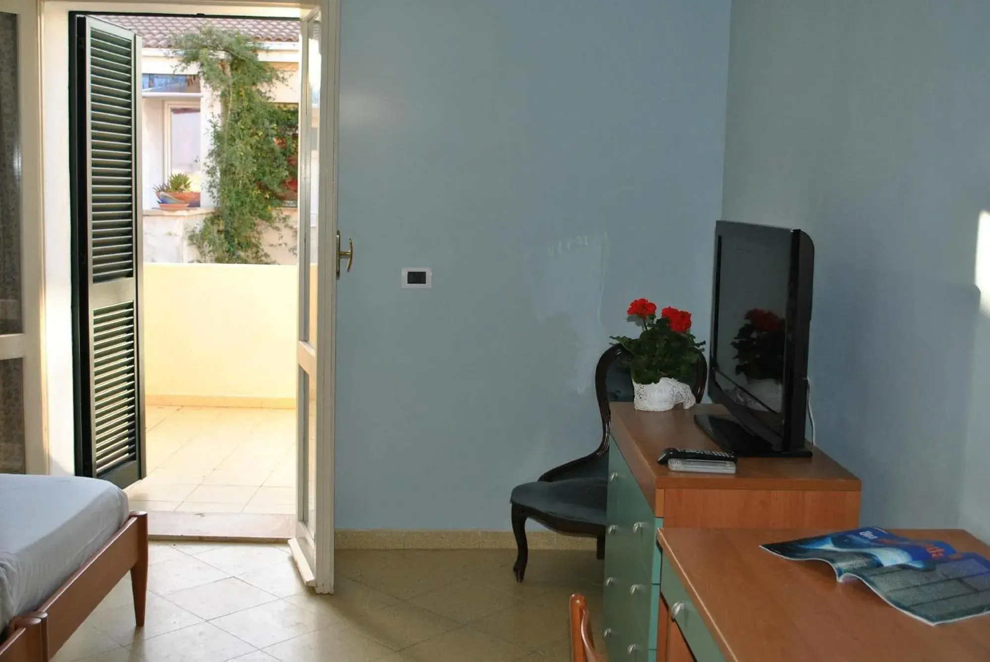 King Room with Balcony in Hotel Geranio Rosso King Room with Balcony in Hotel Geranio Rosso
