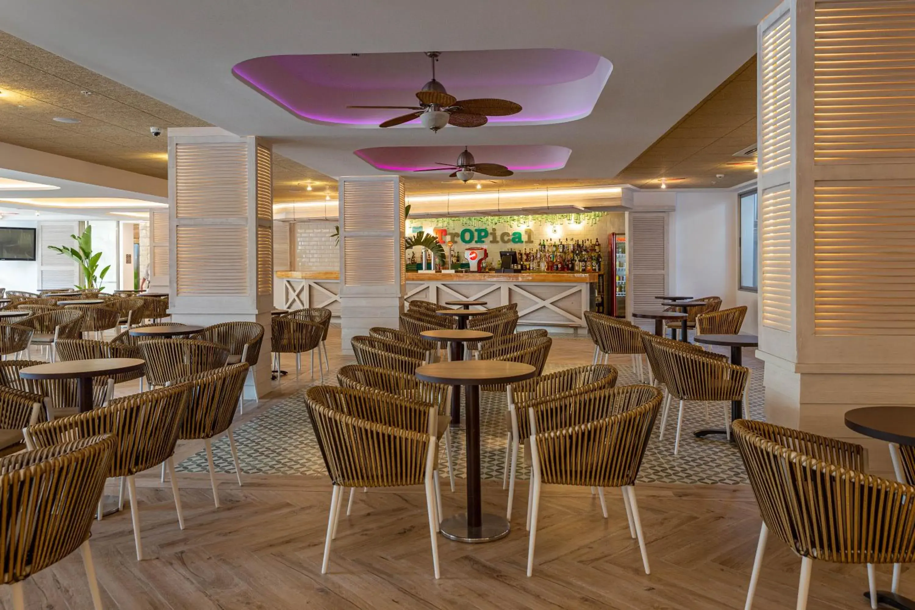 Lounge or bar in Ambassador Playa I Lounge or bar in Ambassador Playa I