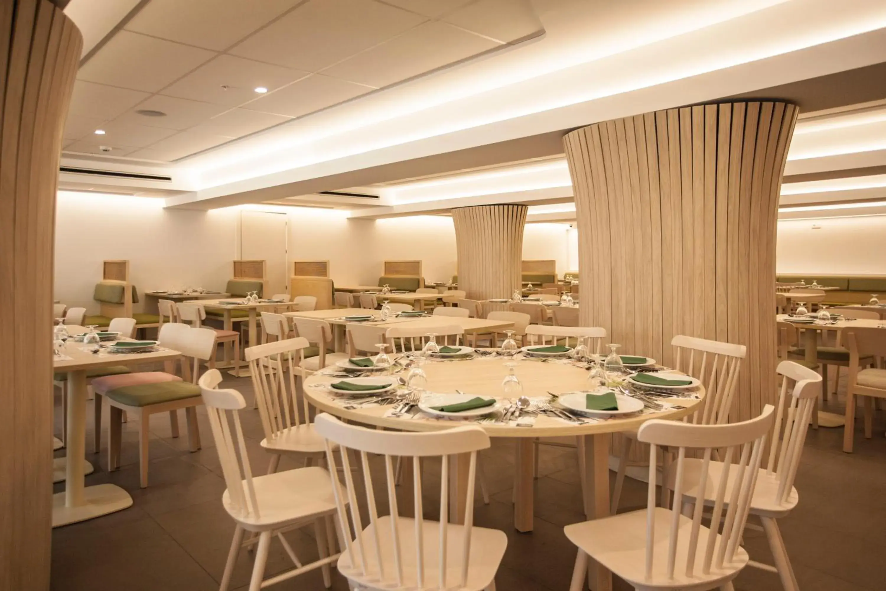 Restaurant/places to eat in Ambassador Playa I Restaurant/places to eat in Ambassador Playa I