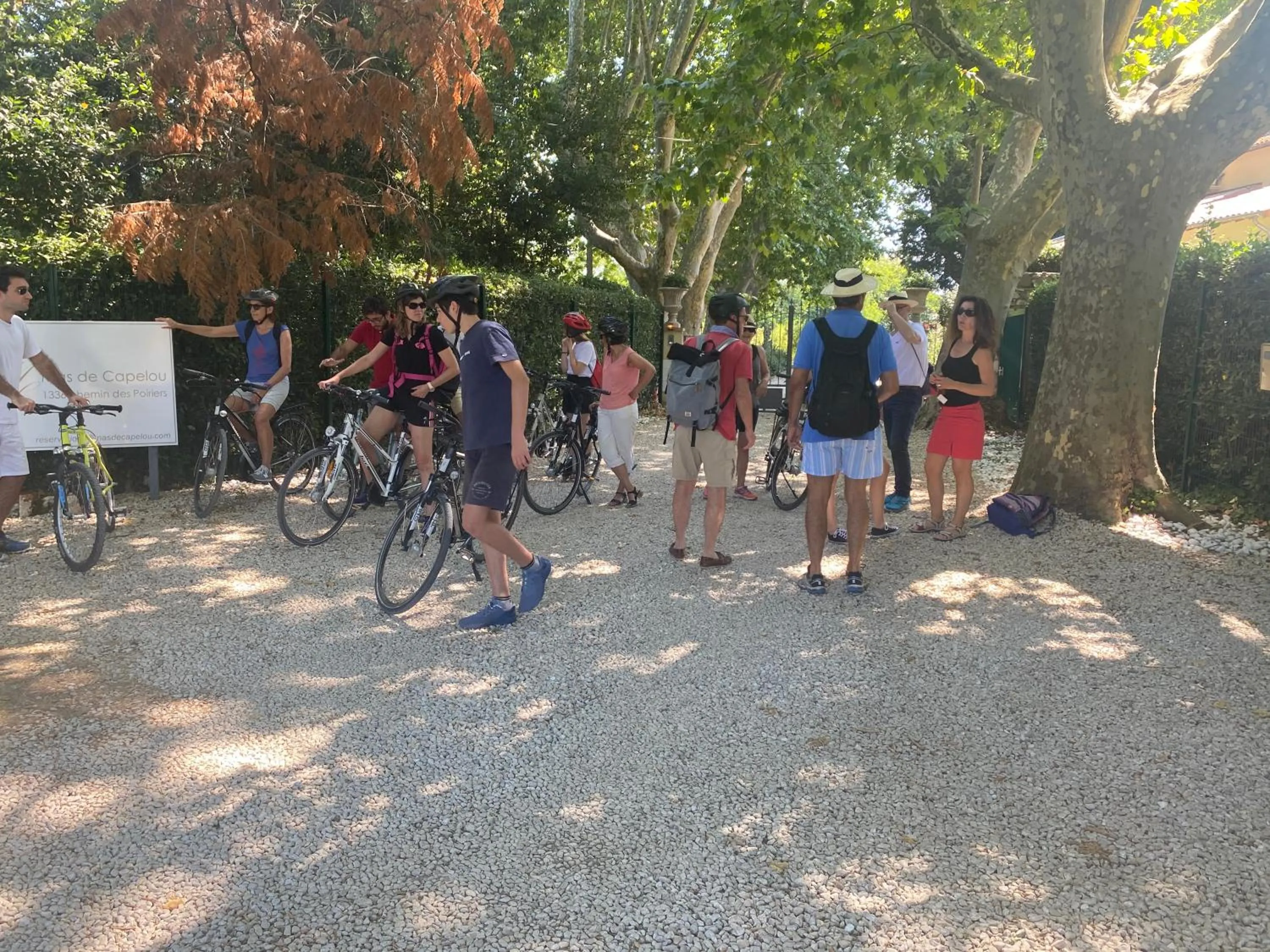 group of guests in Mas de Capelou