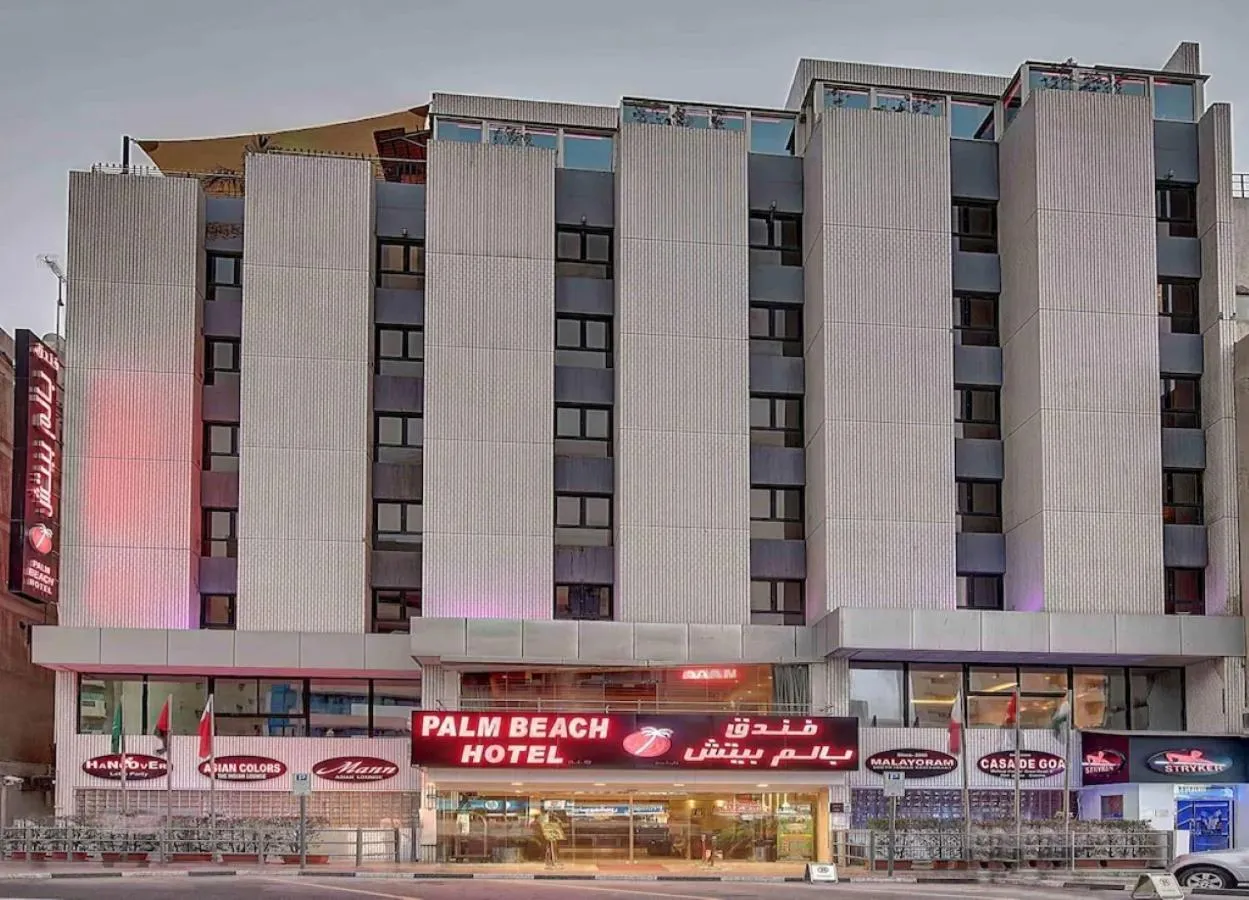 Property building in Palm Beach Hotel