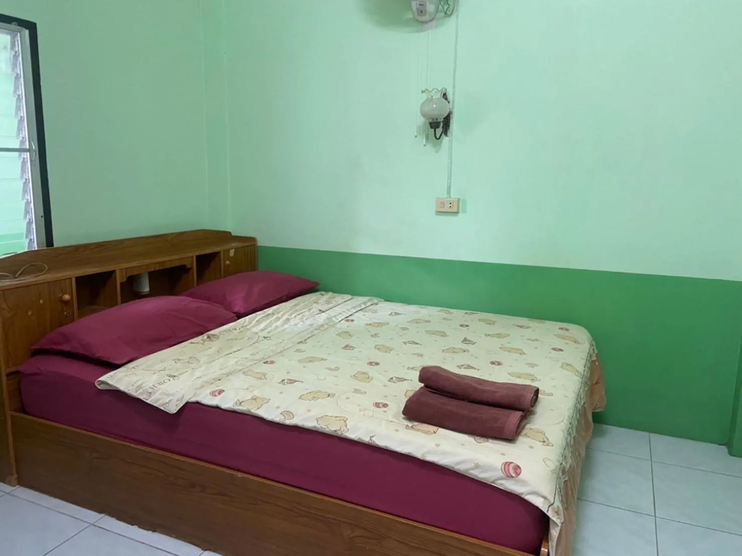 Bed in Peace of Love Pai