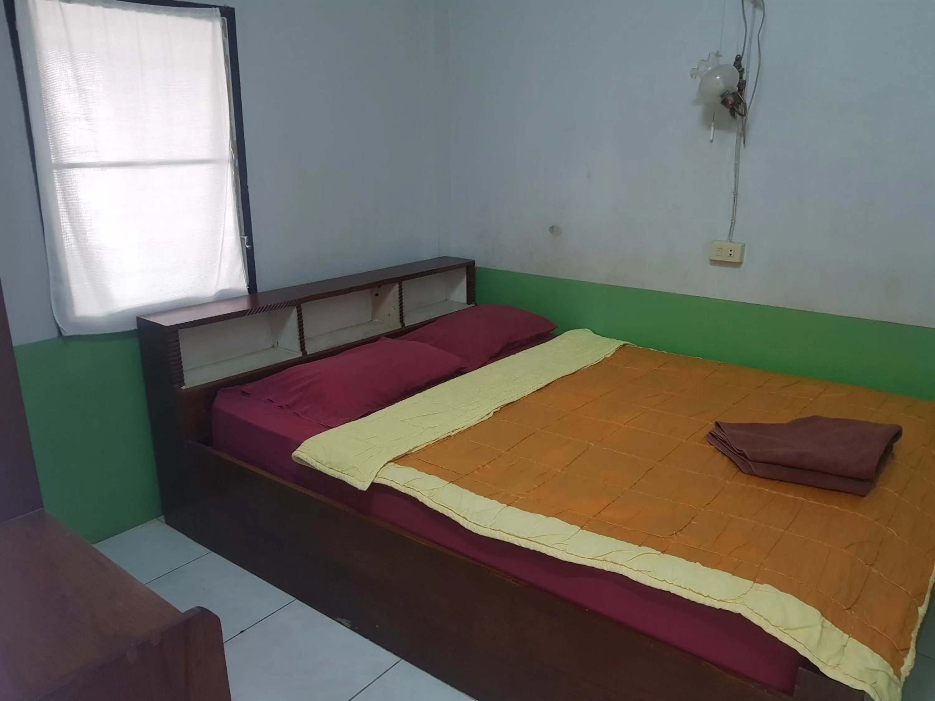 Bed in Peace of Love Pai